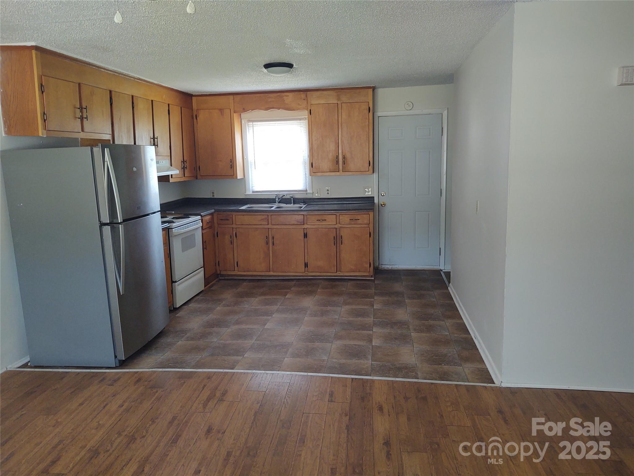 2100 AIRPORT Road