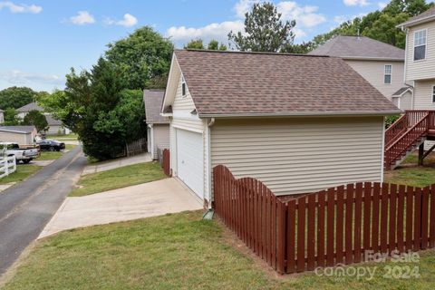 A home in Huntersville