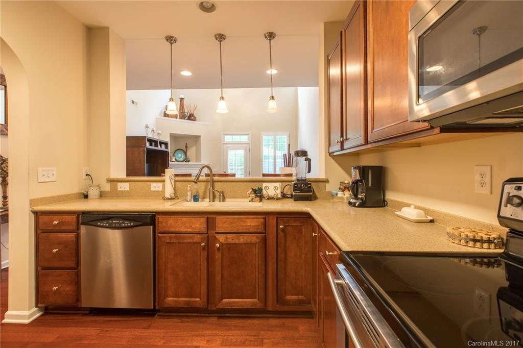 Lake Shore On Lake Wylie - Residential