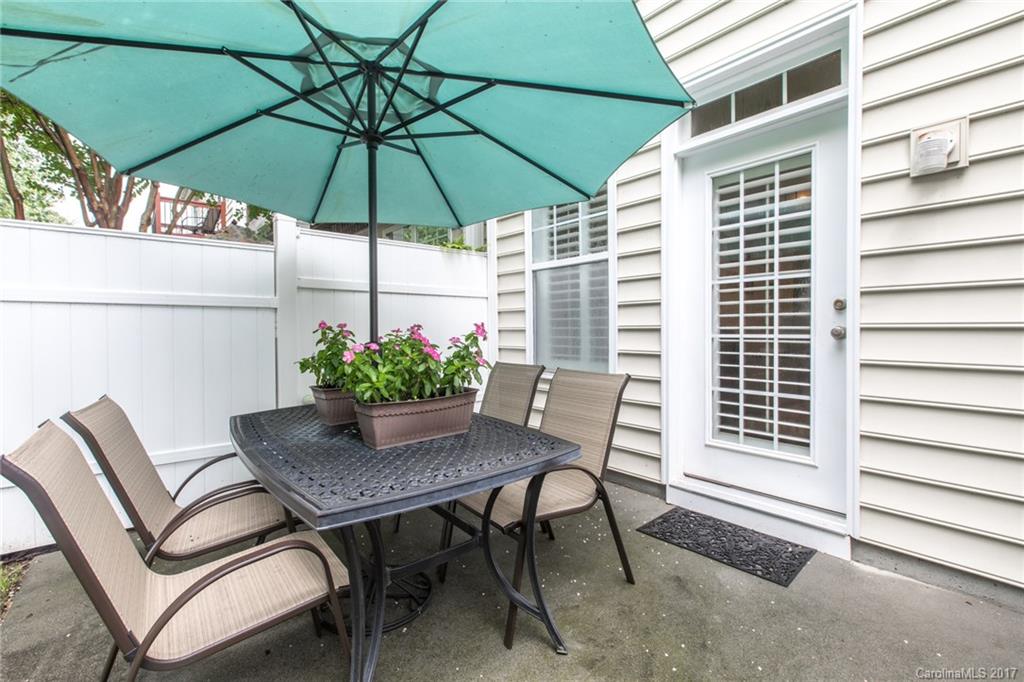 Lake Shore On Lake Wylie - Residential