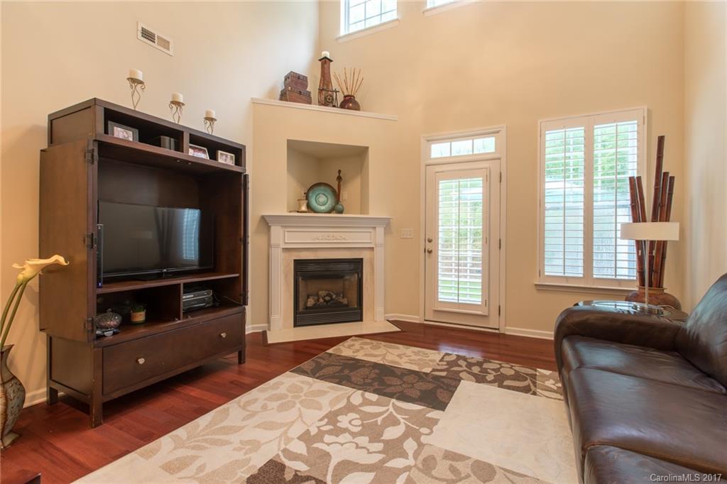 Lake Shore On Lake Wylie - Residential