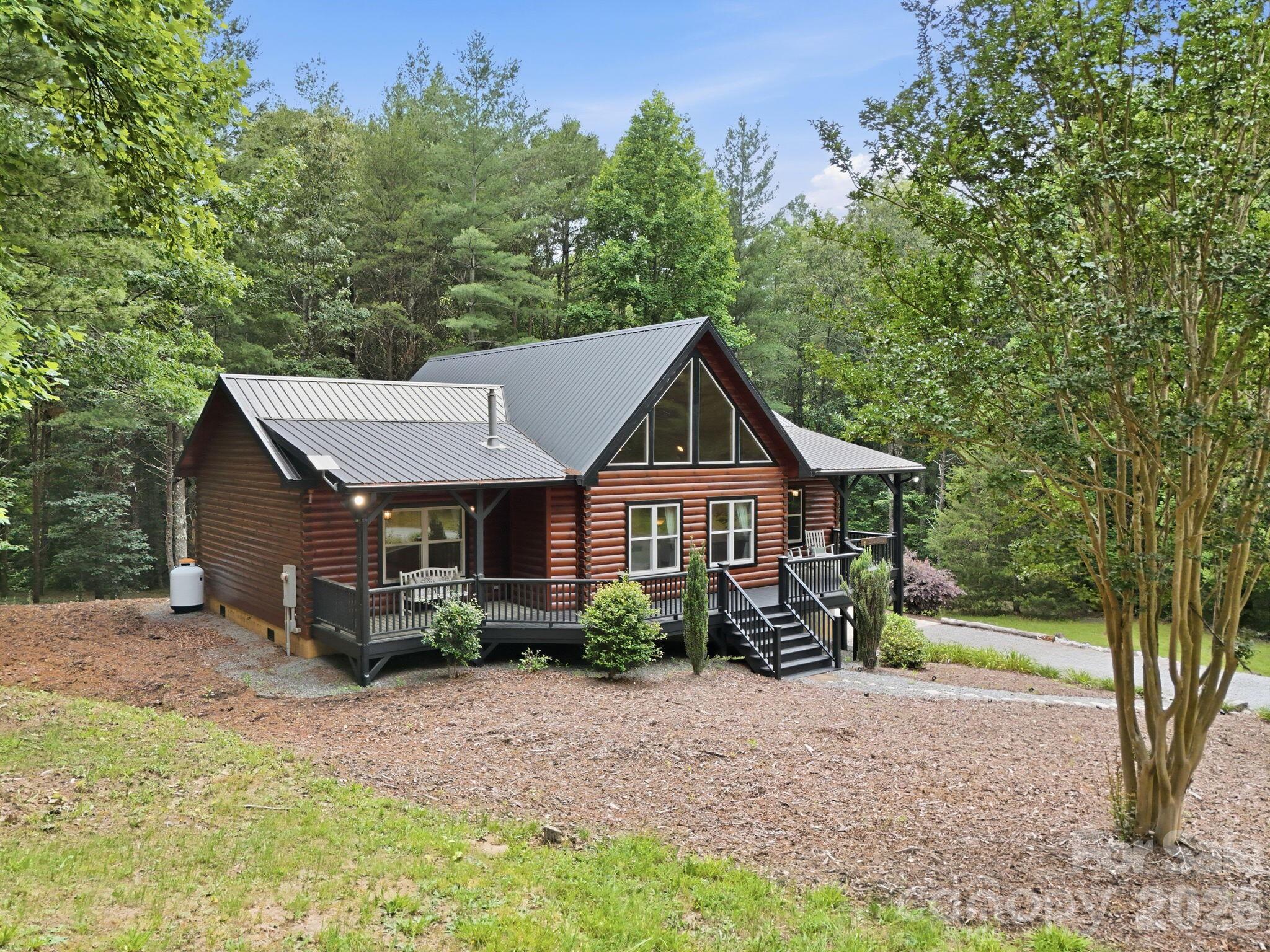 15 Trillium Trail