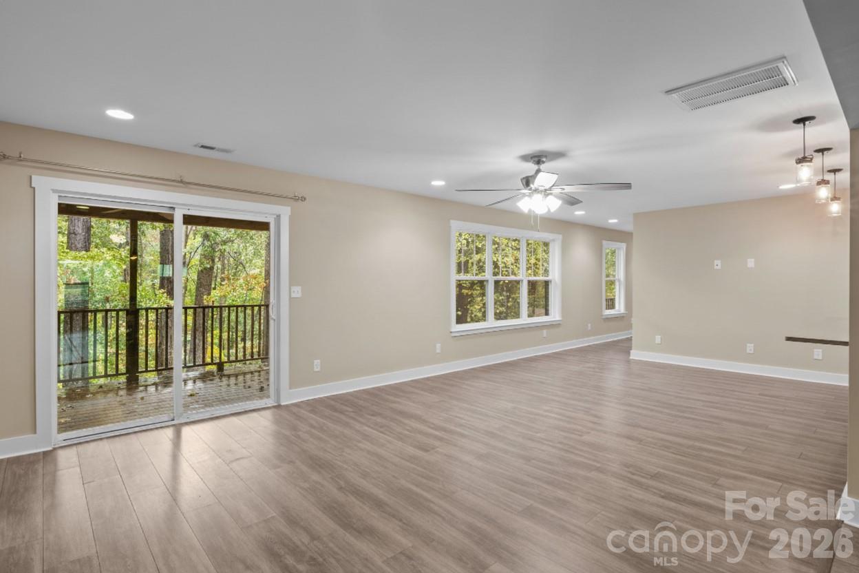 Mills Pond - Residential