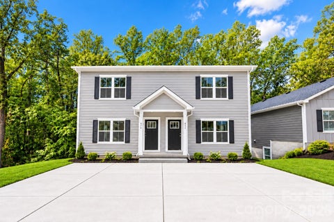 Photo of 952-954 4th Street Place SE, Hickory, NC 28602 (MLS # 4434632)