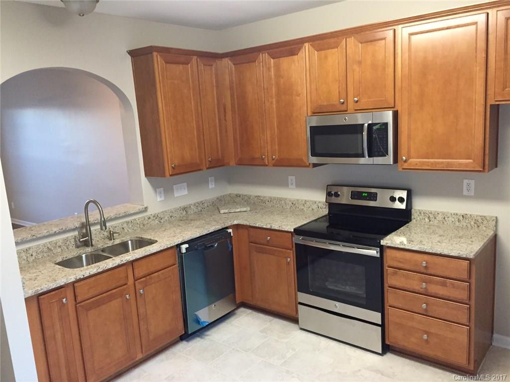 Ridge Pointe - Residential