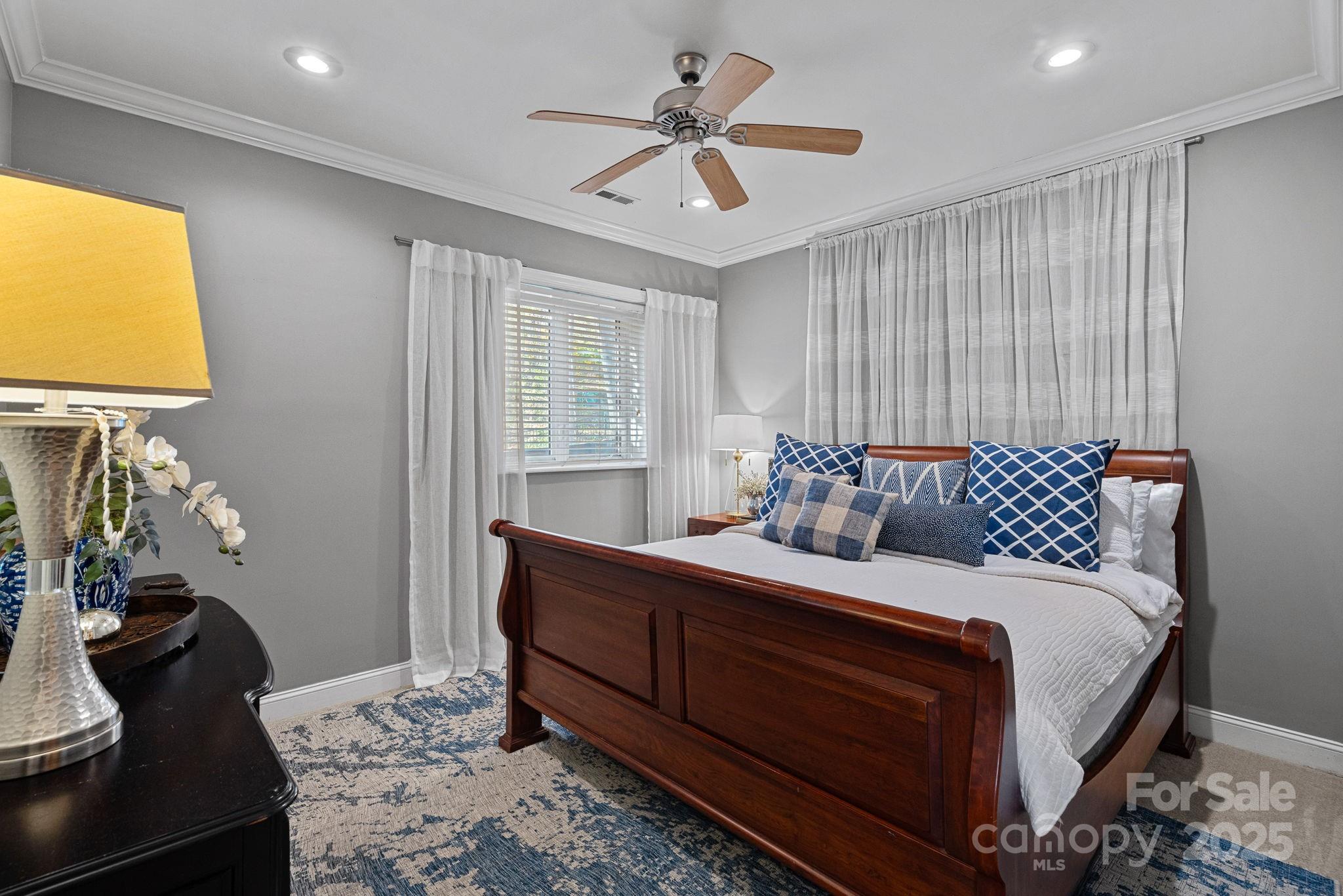 The Harbour At The Pointe - Residential