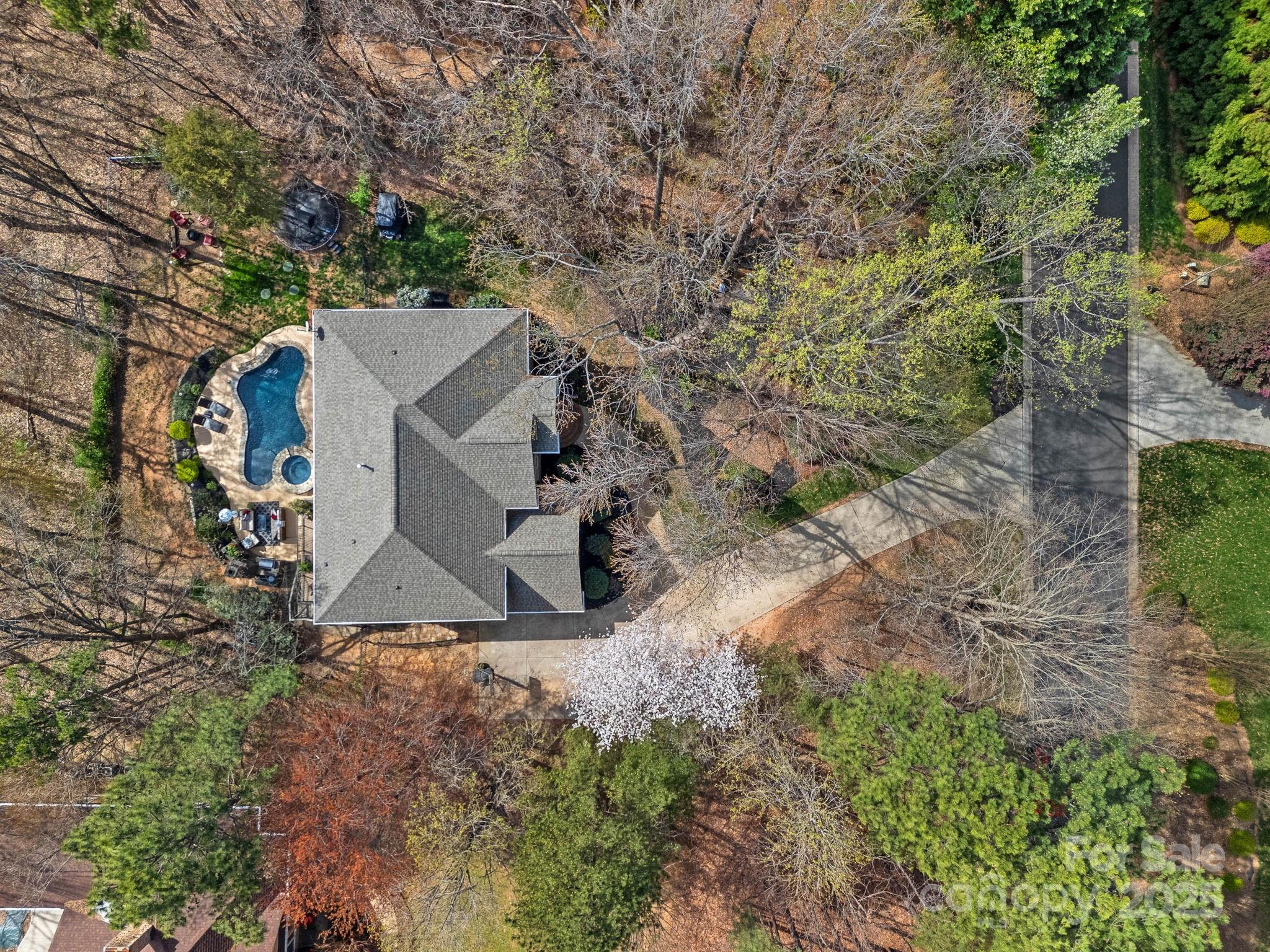The Harbour At The Pointe - Residential