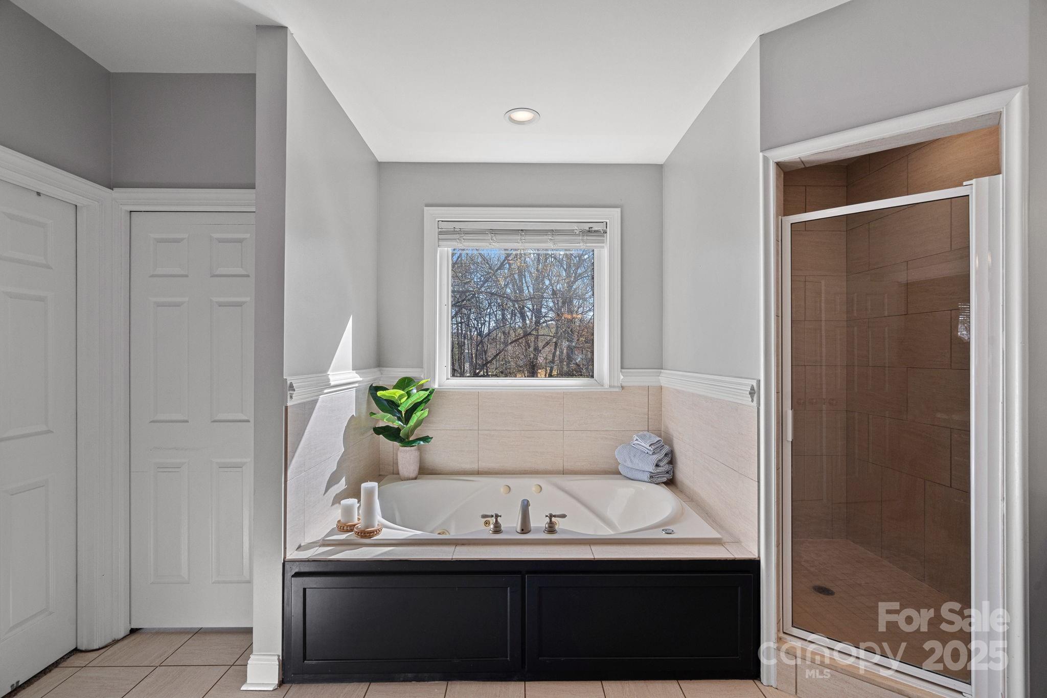 The Harbour At The Pointe - Residential