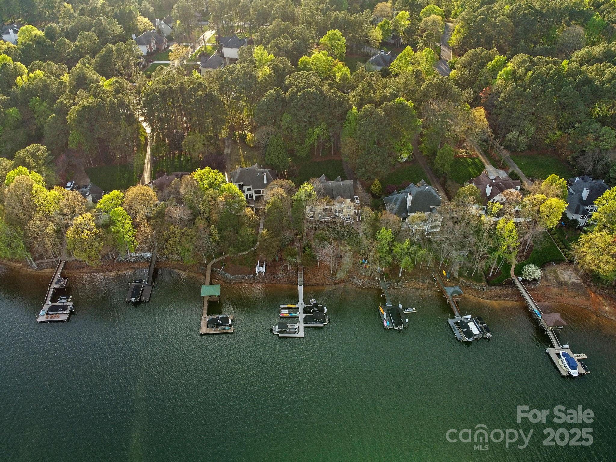 The Harbour At The Pointe - Residential