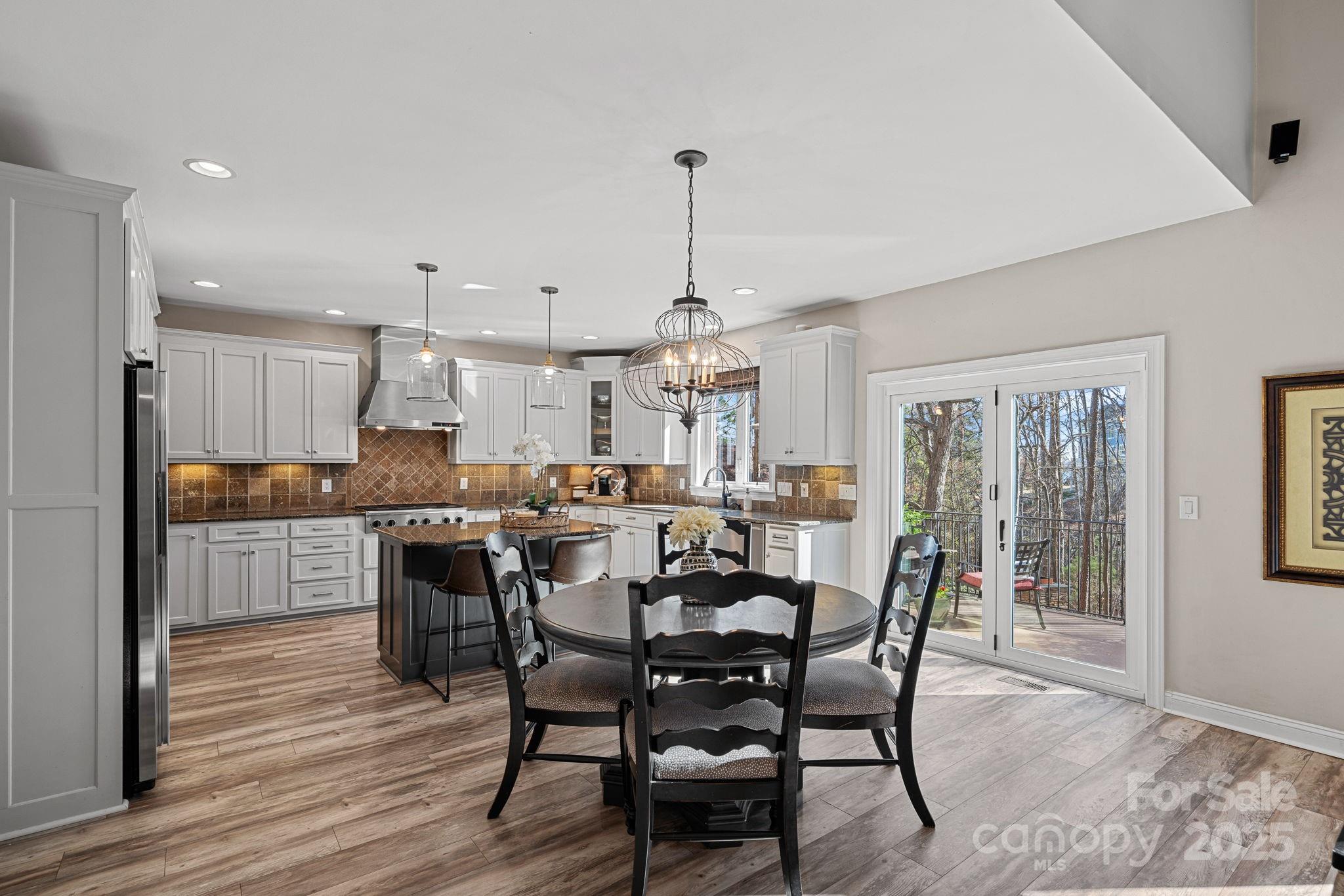 The Harbour At The Pointe - Residential