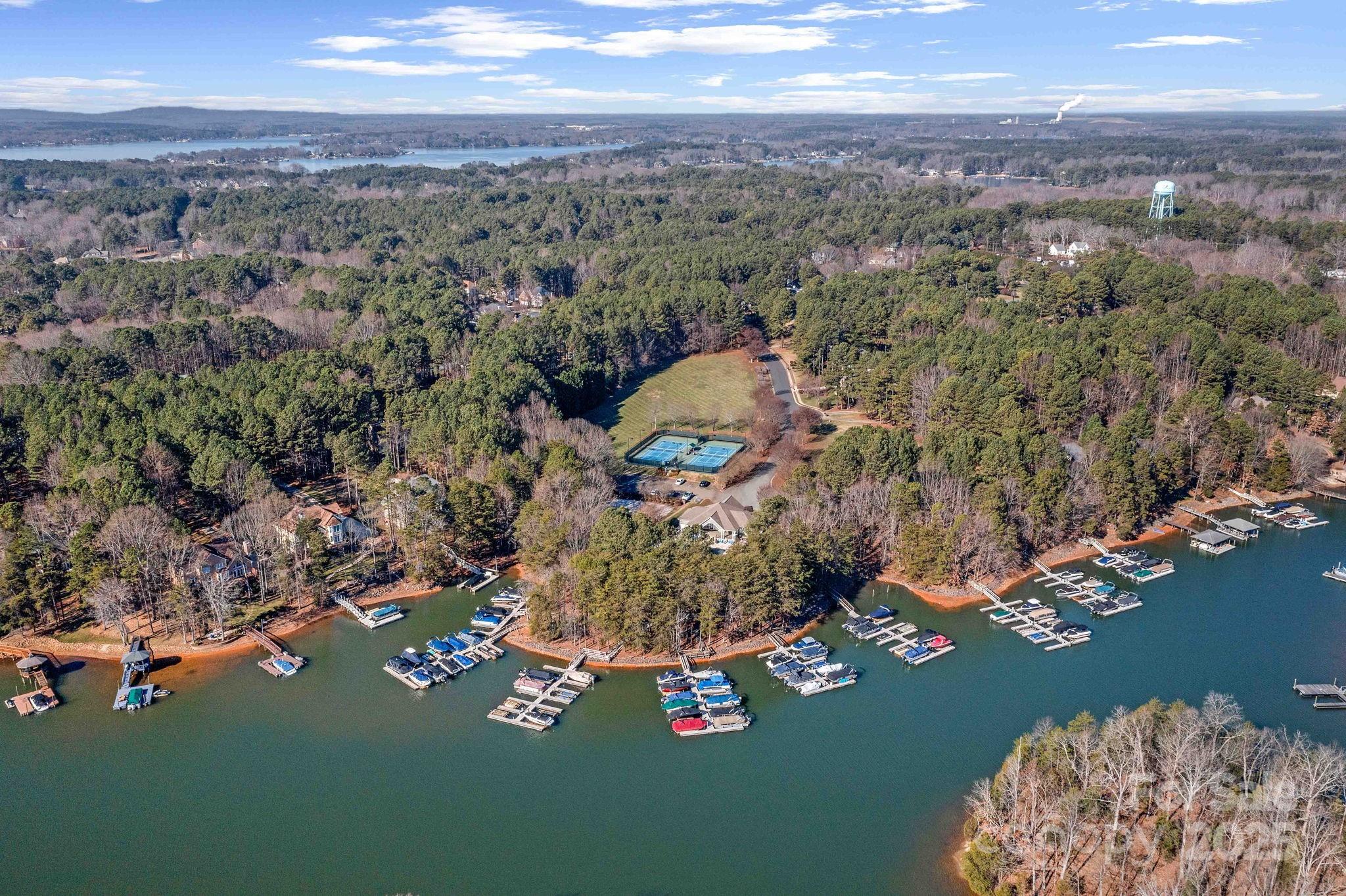 The Harbour At The Pointe - Residential