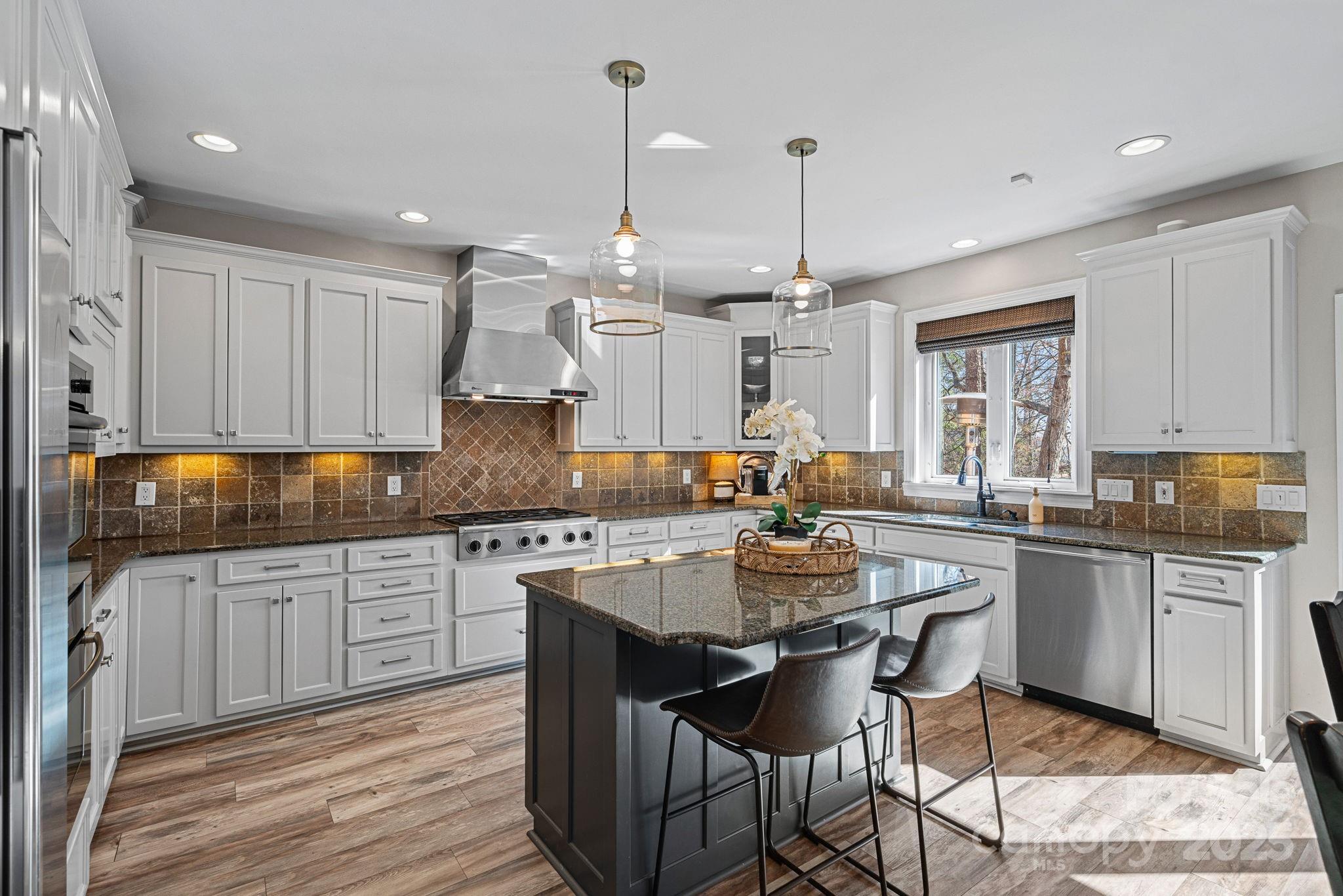 The Harbour At The Pointe - Residential