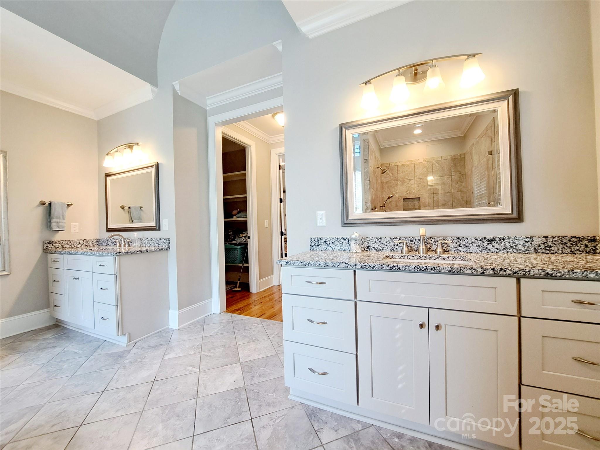 Henrys Glen - Residential