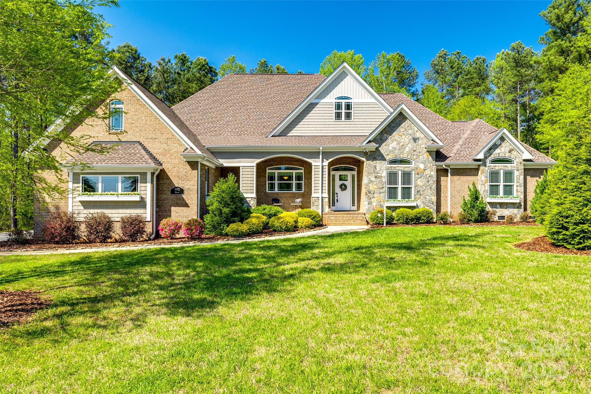 1012 Ledge Wood Lane