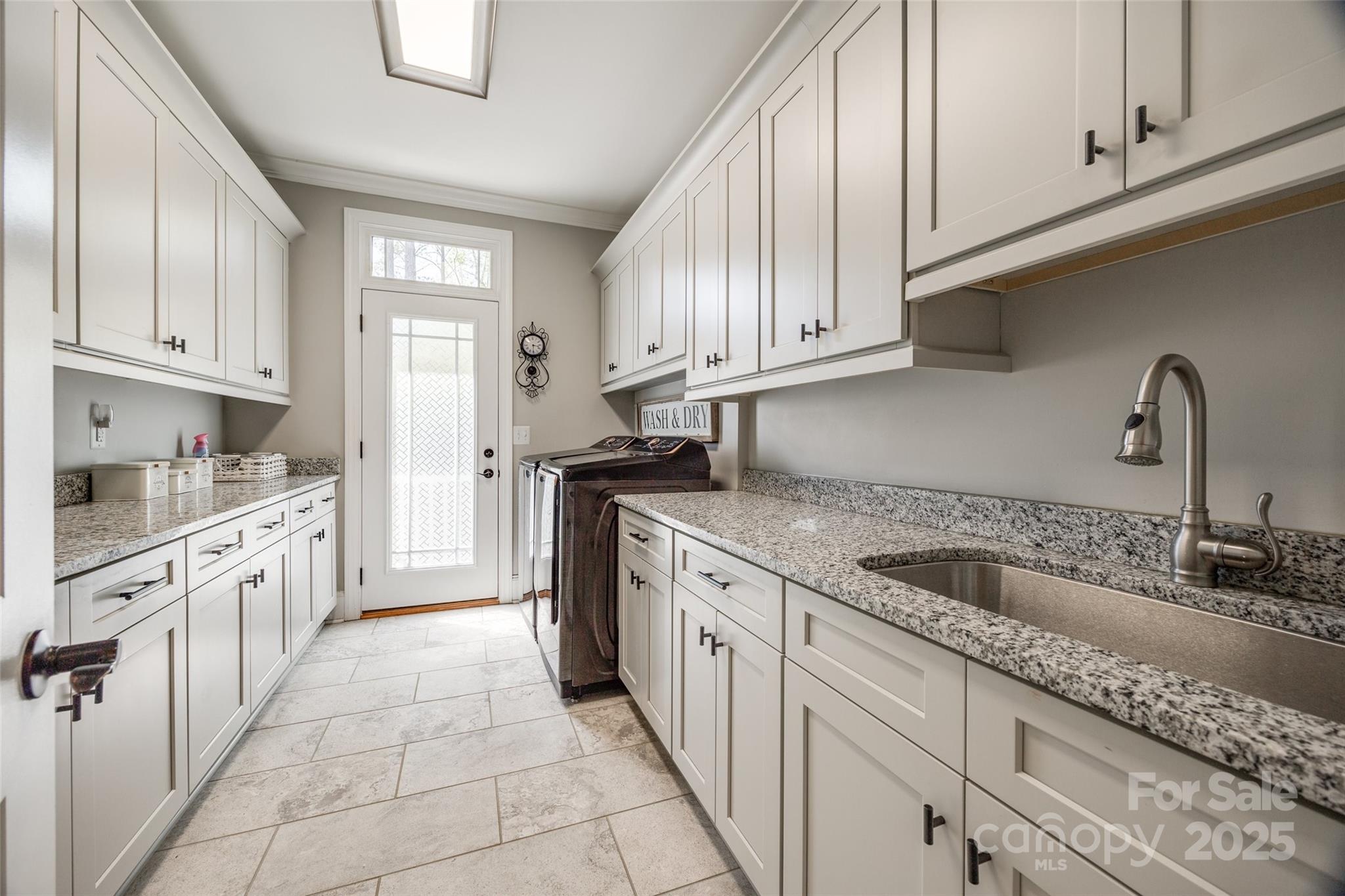 Henrys Glen - Residential