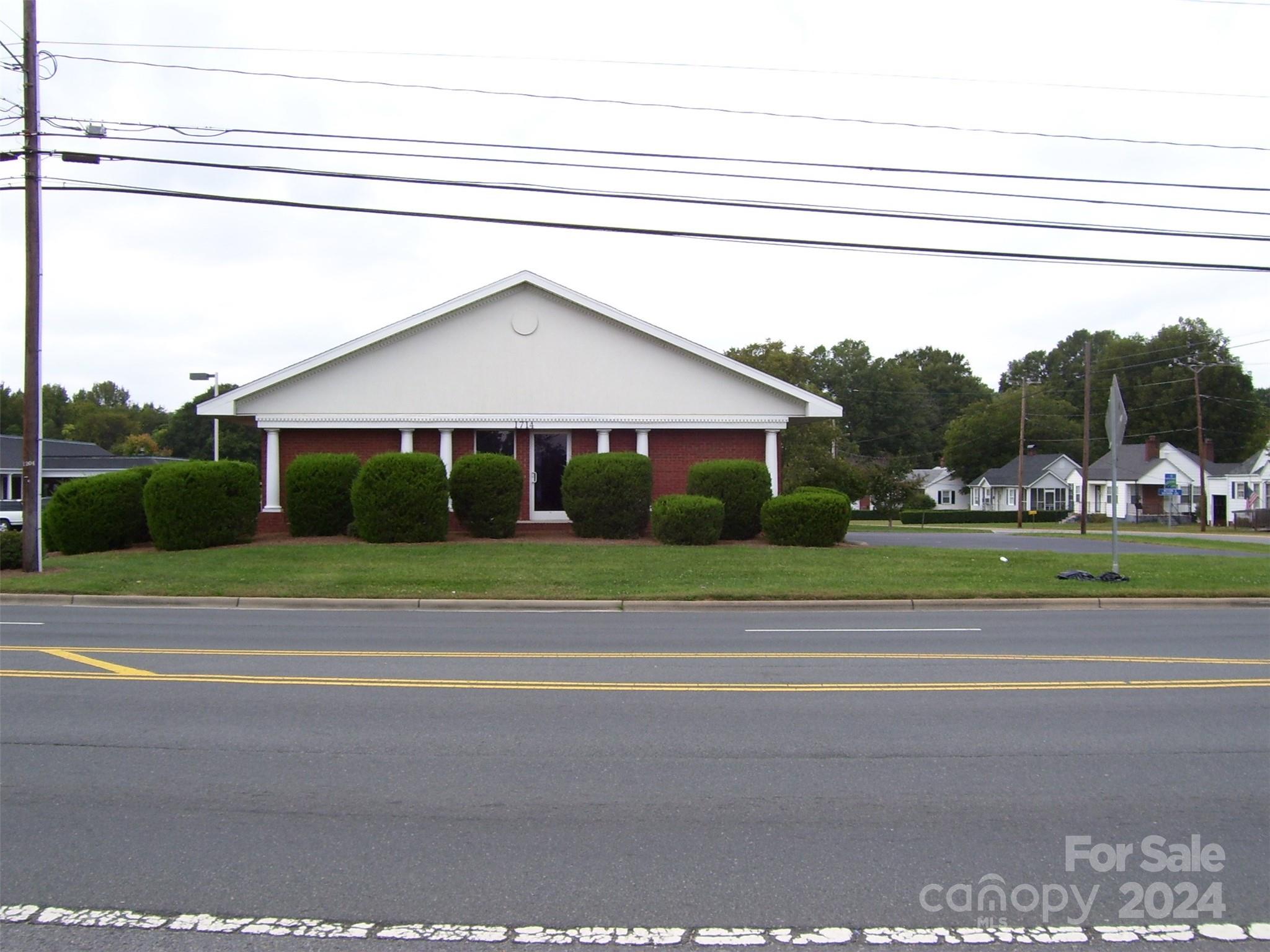 1714 Dale Earnhardt Boulevard