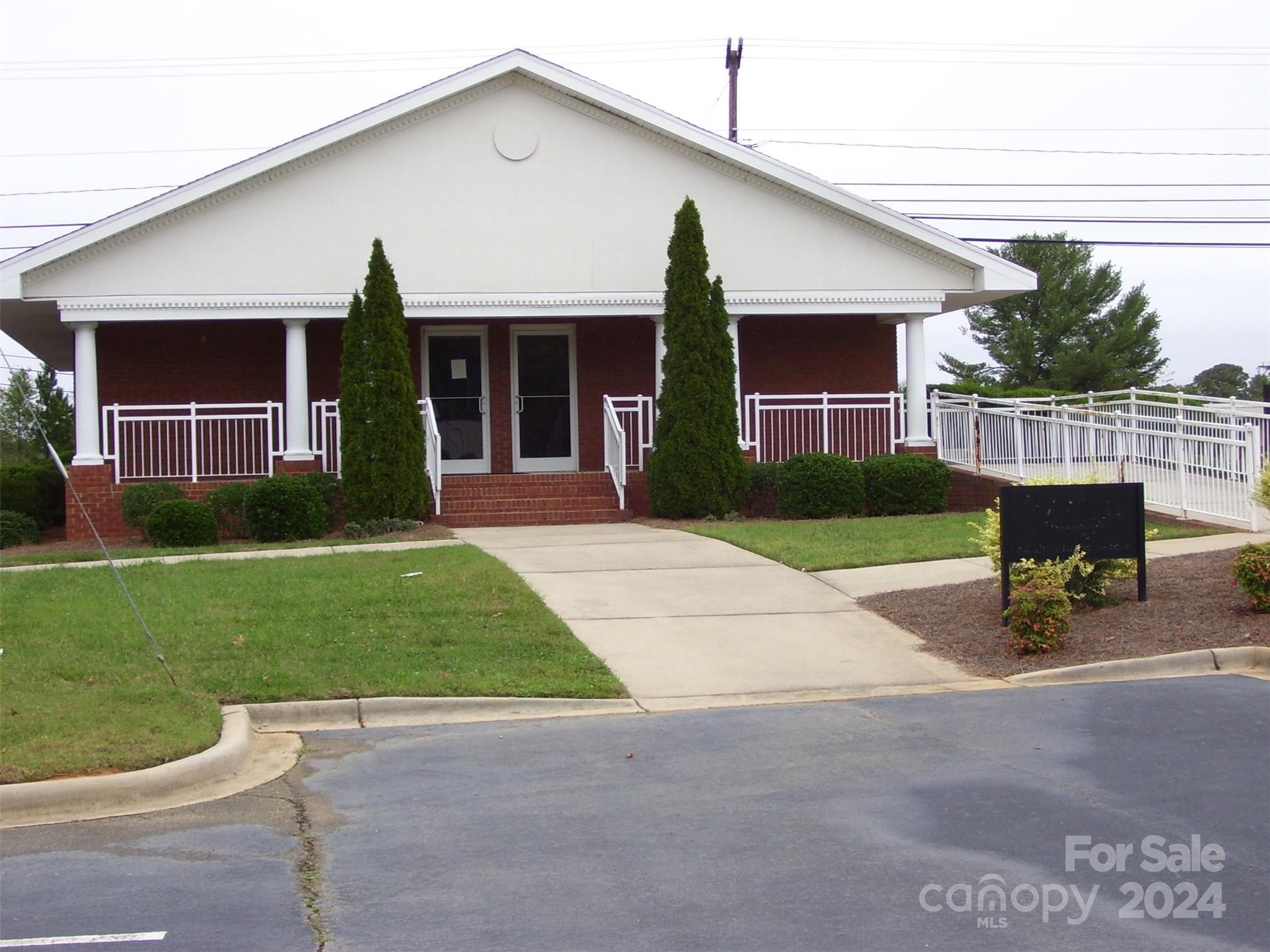 1714 Dale Earnhardt Boulevard