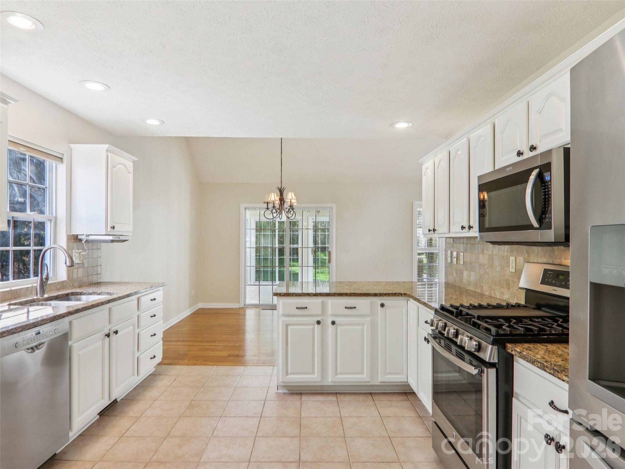 Old Applewood Hollow - Residential