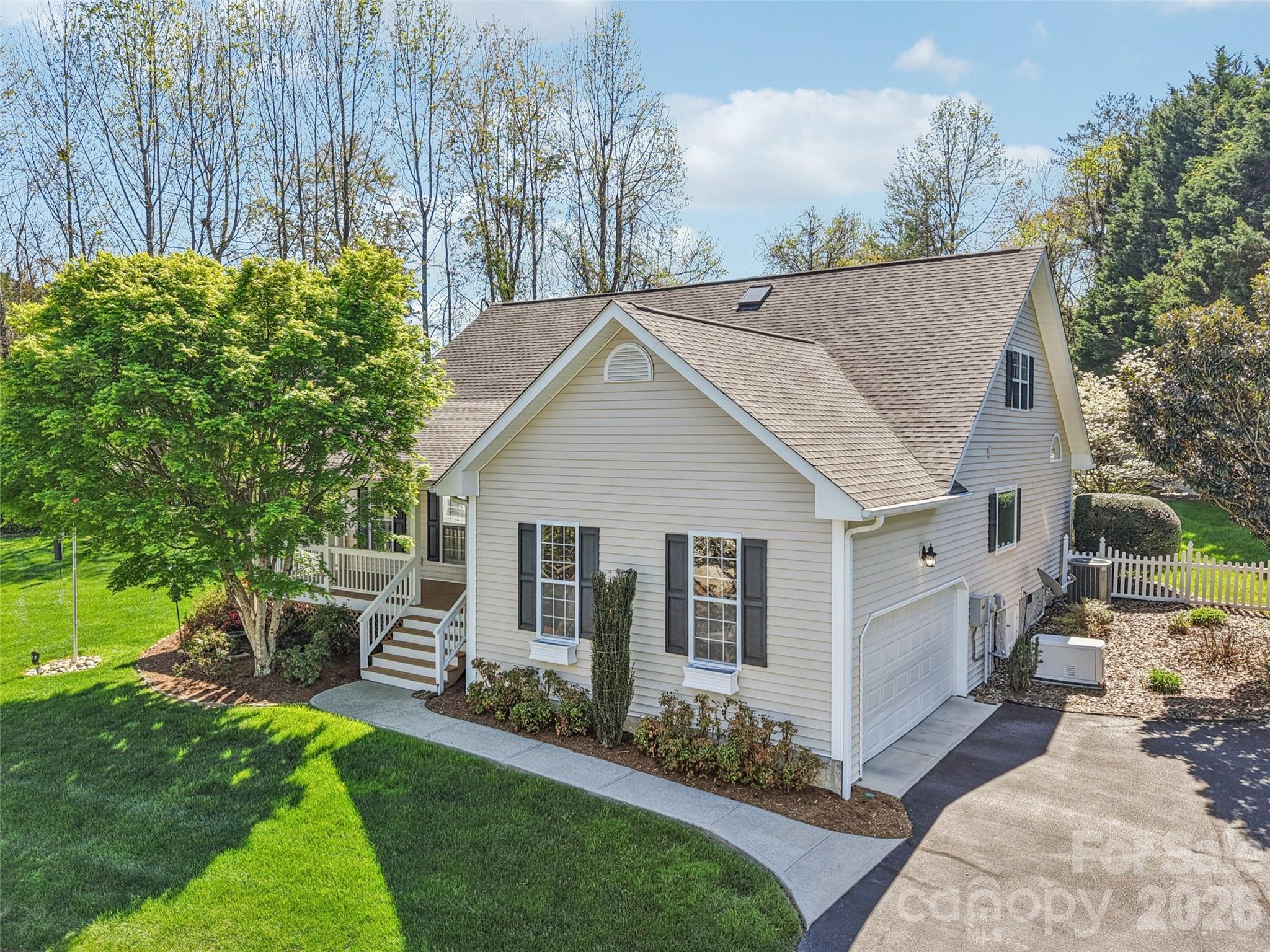 Old Applewood Hollow - Residential