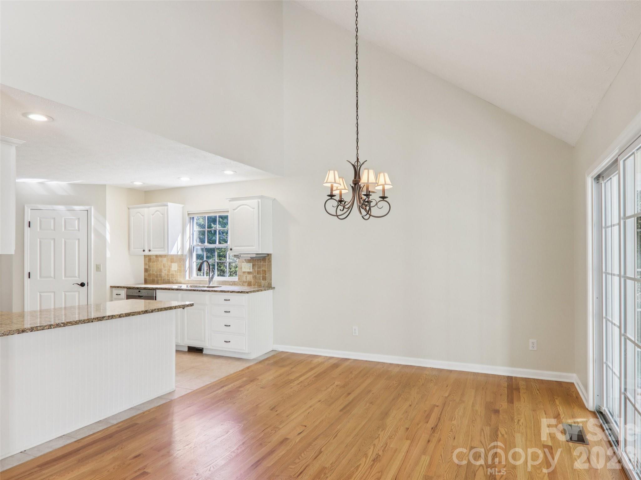 Old Applewood Hollow - Residential