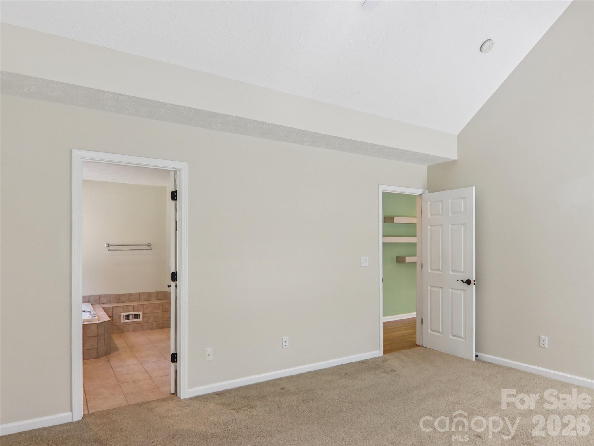 Old Applewood Hollow - Residential