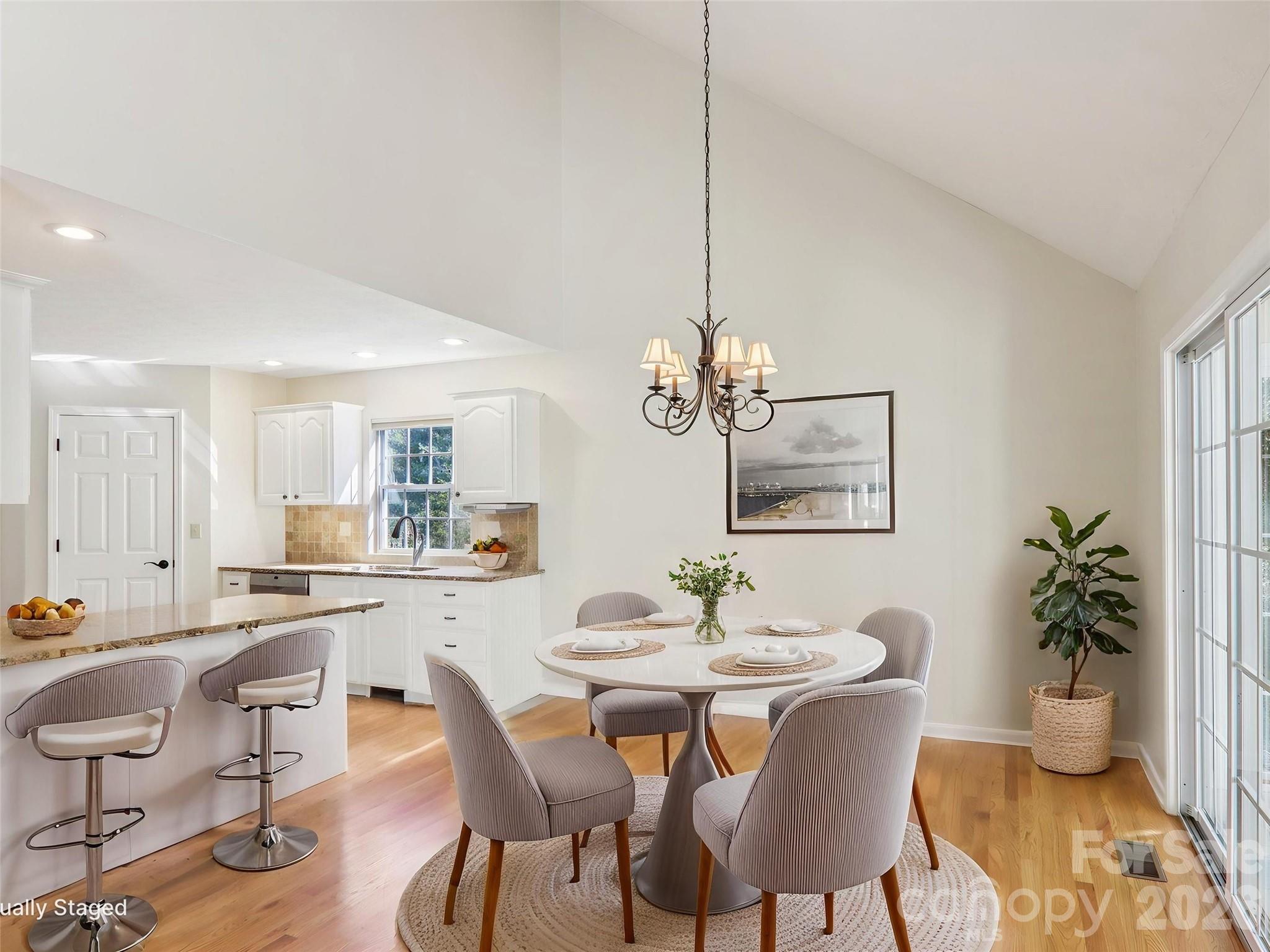 Old Applewood Hollow - Residential