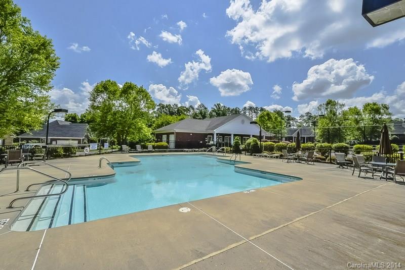 Lake Club Commons - Residential