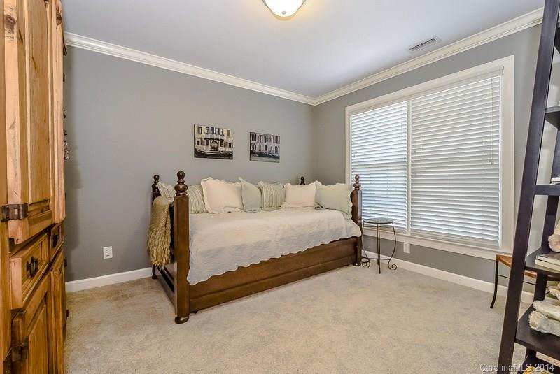 Lake Club Commons - Residential