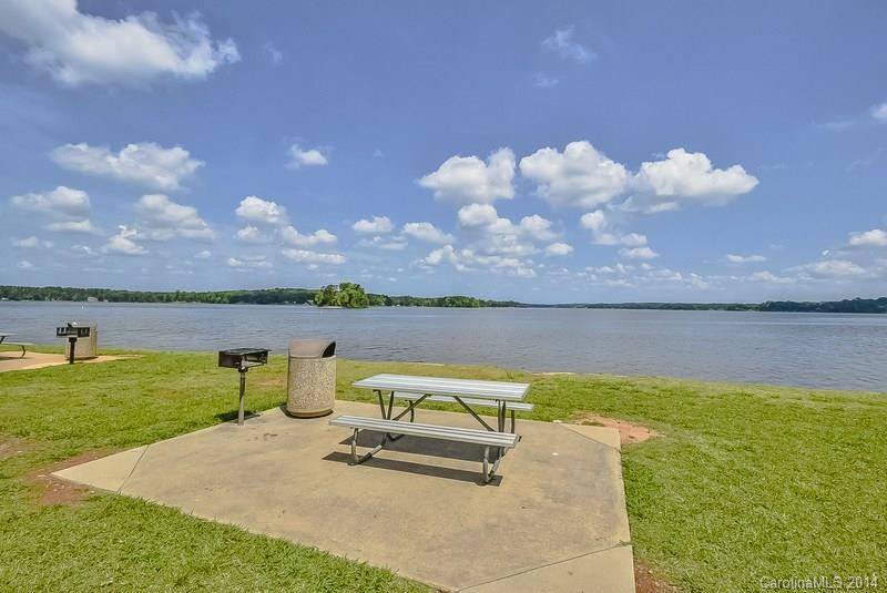 Lake Club Commons - Residential