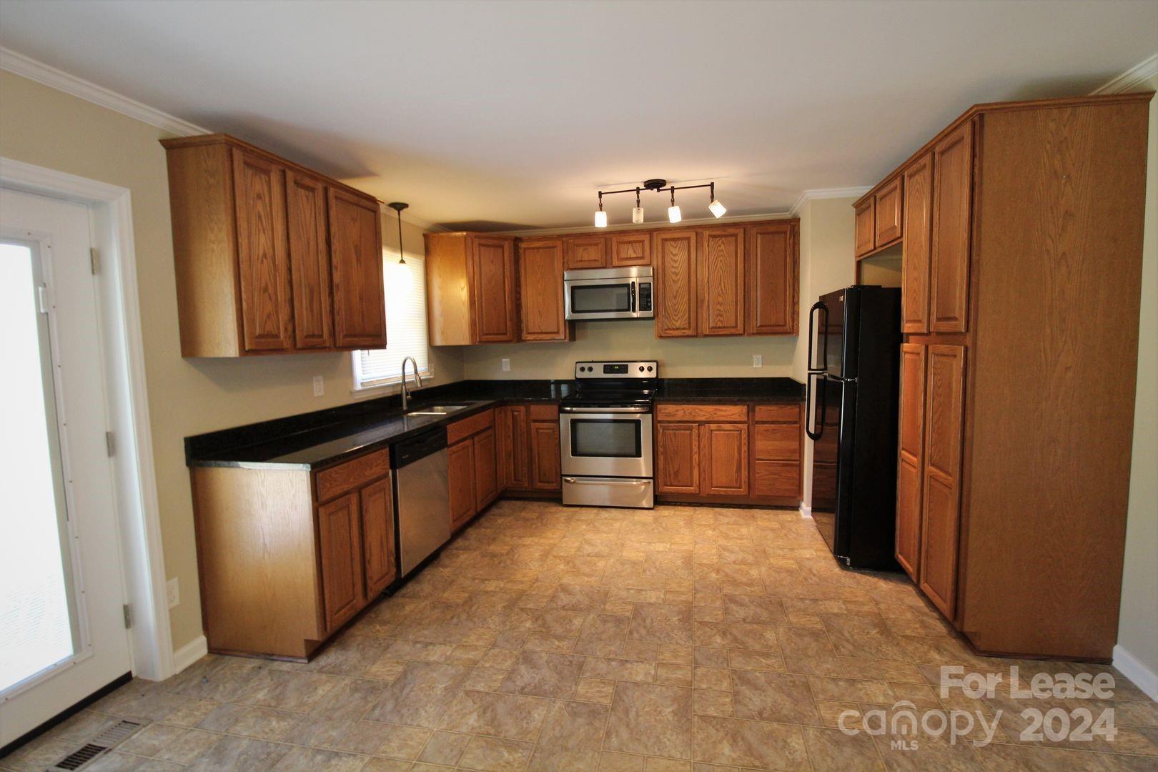 North Hills - Residential Lease