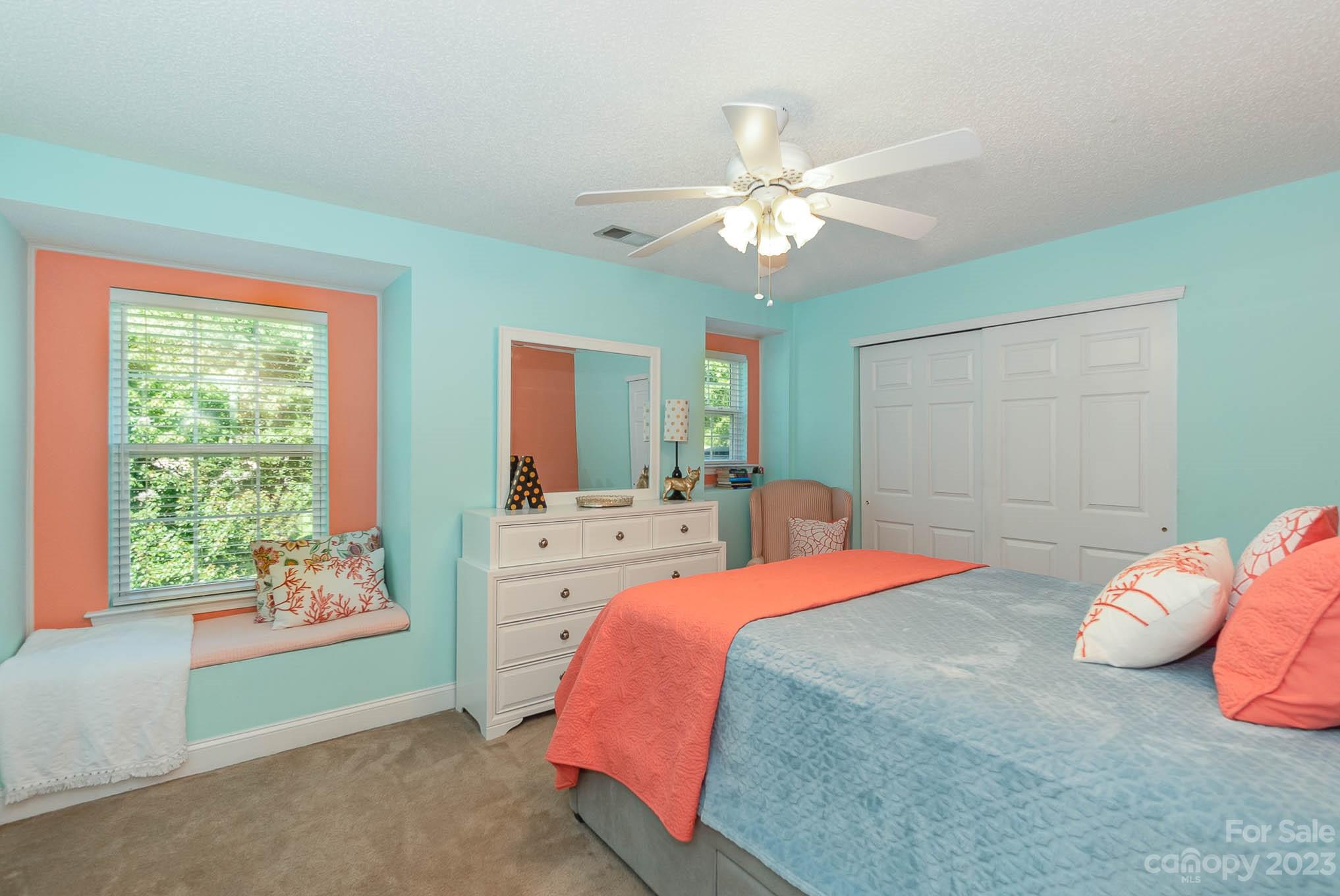 Hamilton Lakes - Residential