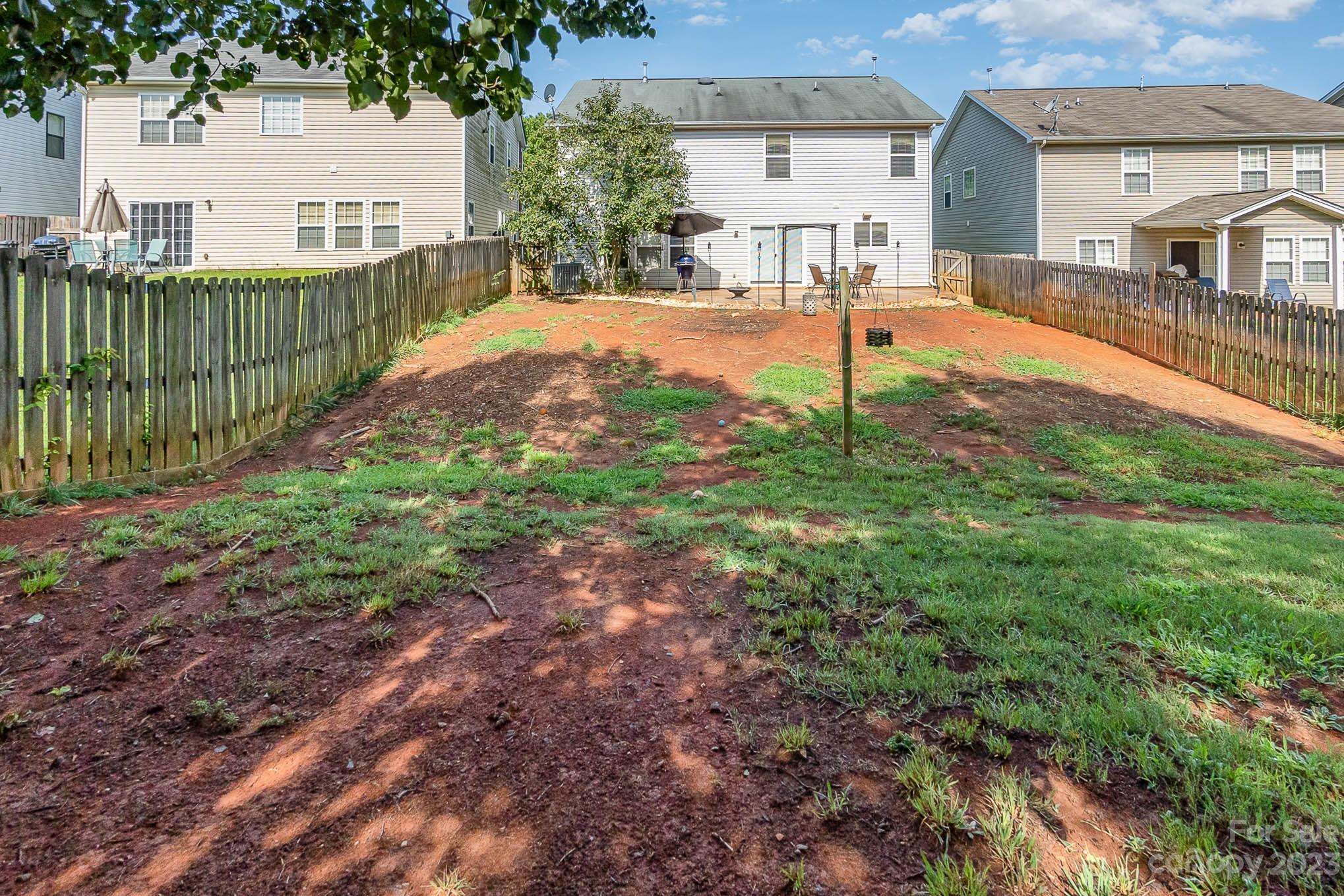 Hamilton Lakes - Residential