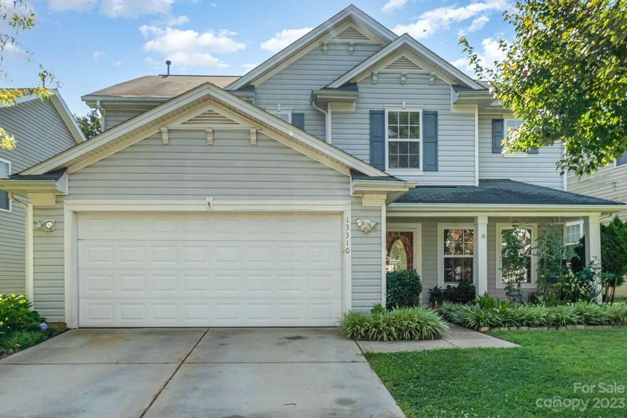 Large open floor plan home in Hamilton Lakes waiting for you to make it your own. Home has open plan on main floor perfect for entertaining. Step out back to your fully fenced in back yard with large stamped patio. Back yard has storage building as well. Upstairs has a large primary suite and 3 more bedrooms. Hamilton Lakes is located close to NC and SC entertainment hot spots such as Lake Wylie and Carowinds. Shopping and dining are close by as well.