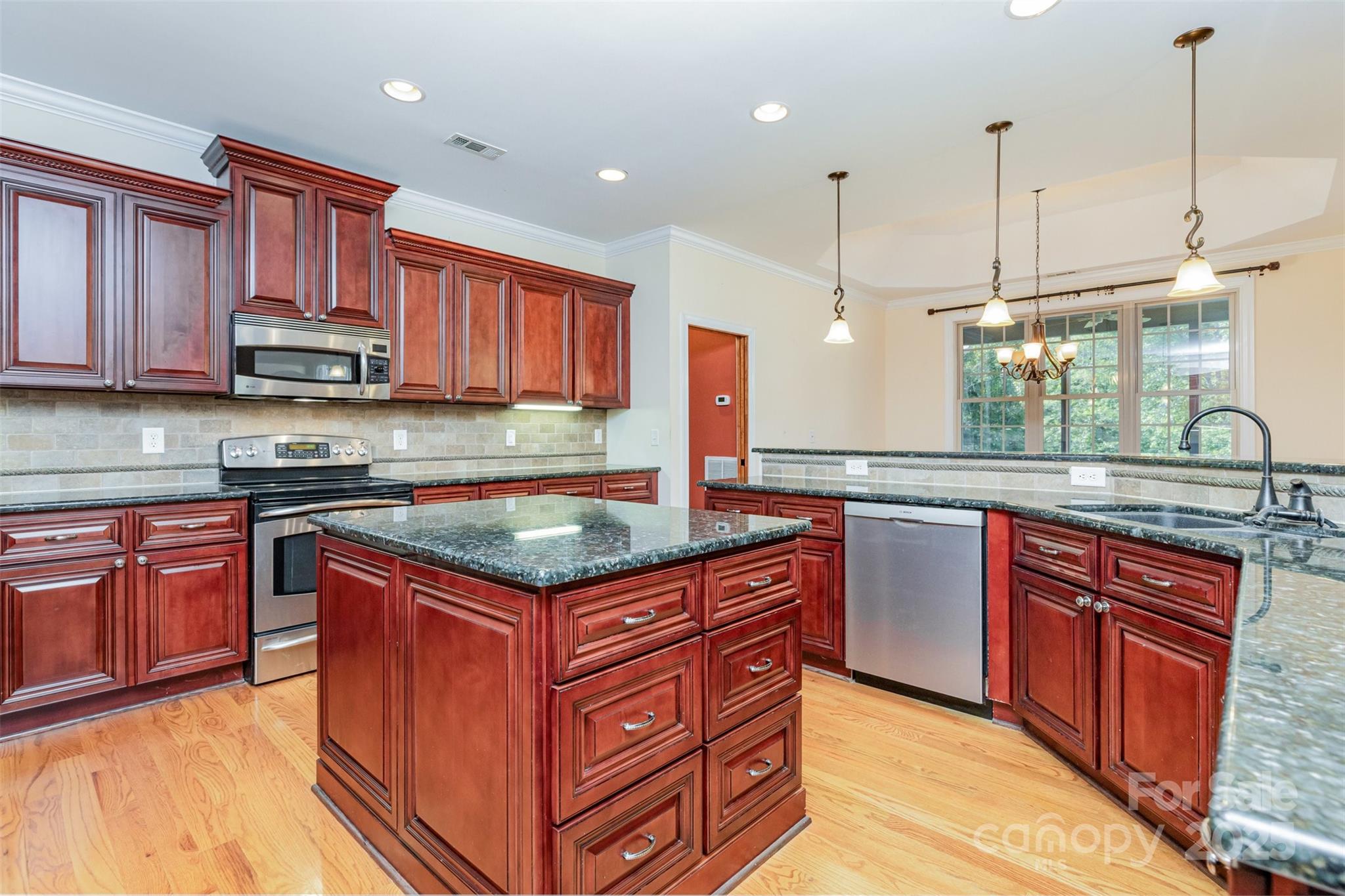 7116 Spruce Pine Trail