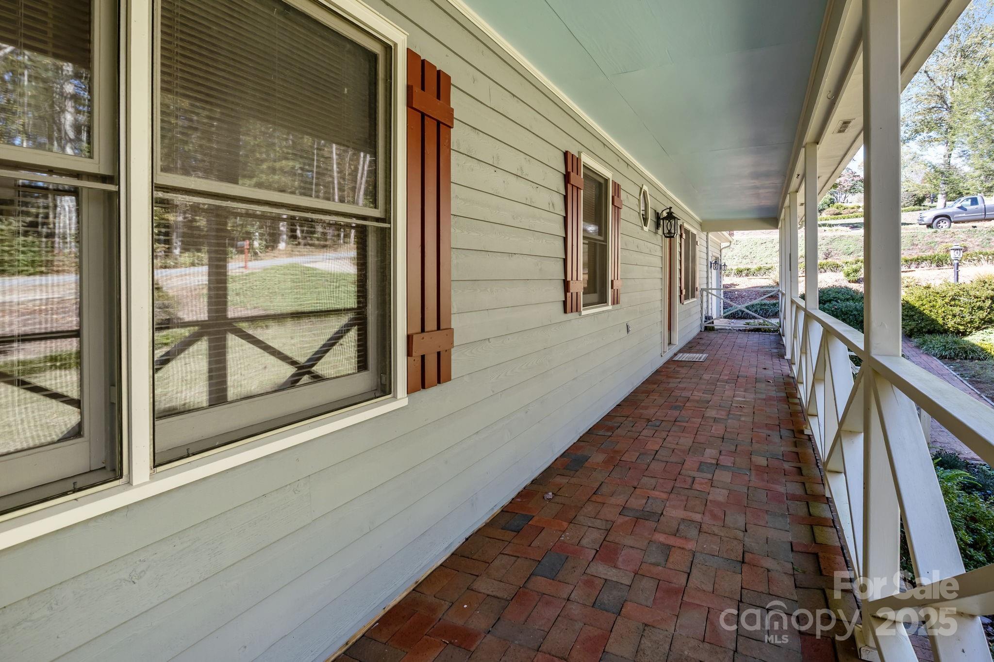 120 Apple Blossom Drive