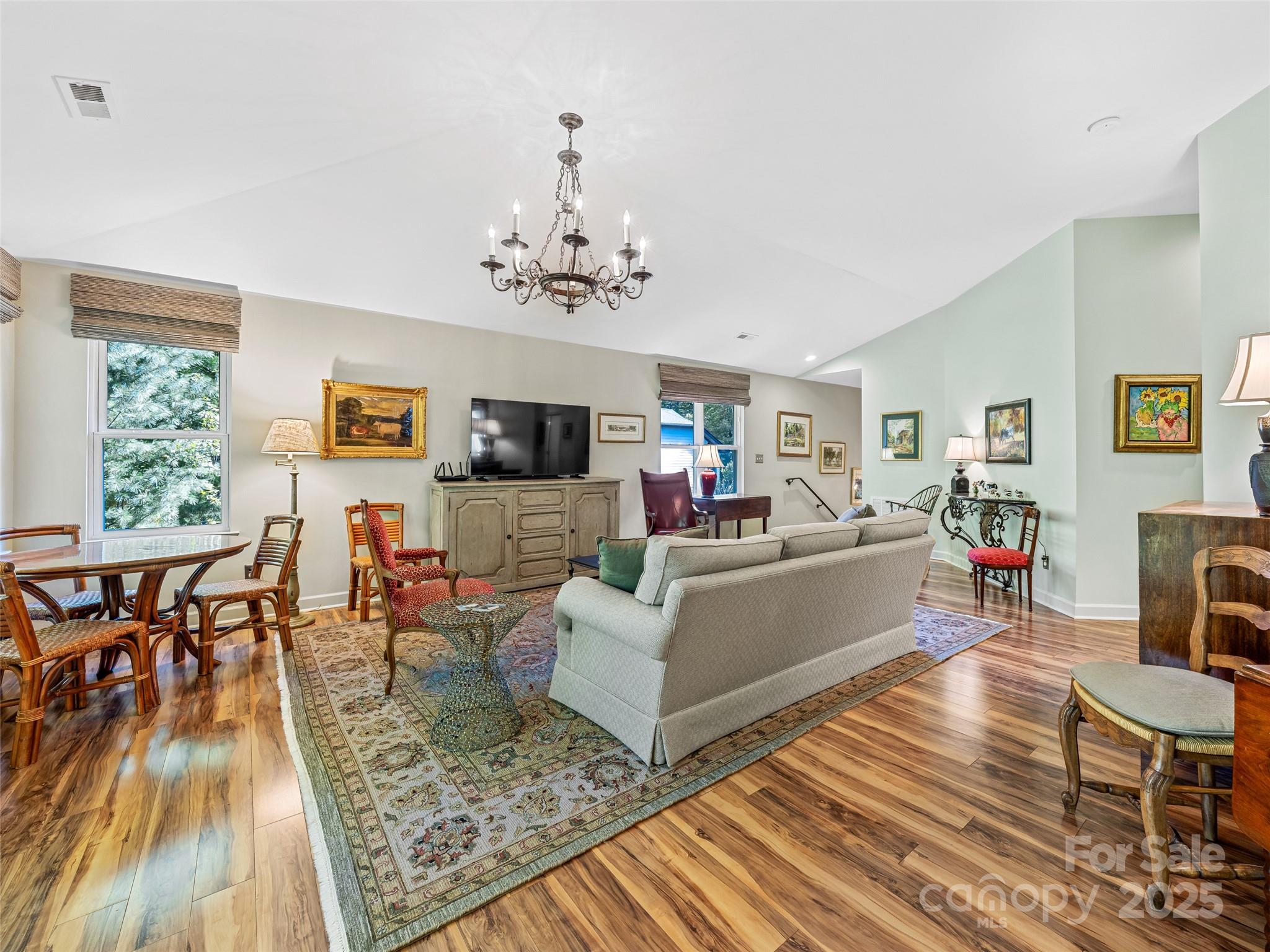 Straus Park - Residential