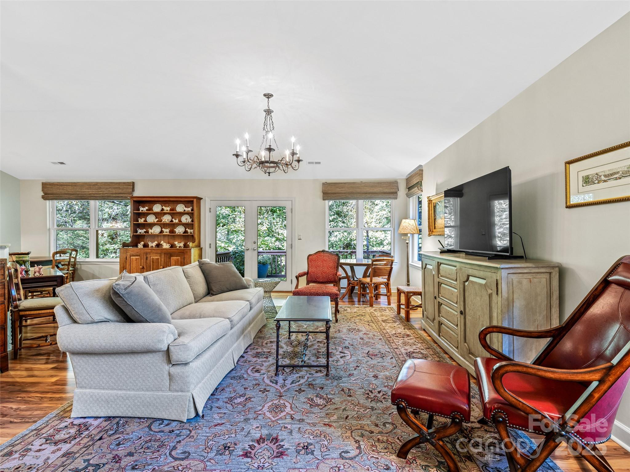 Straus Park - Residential