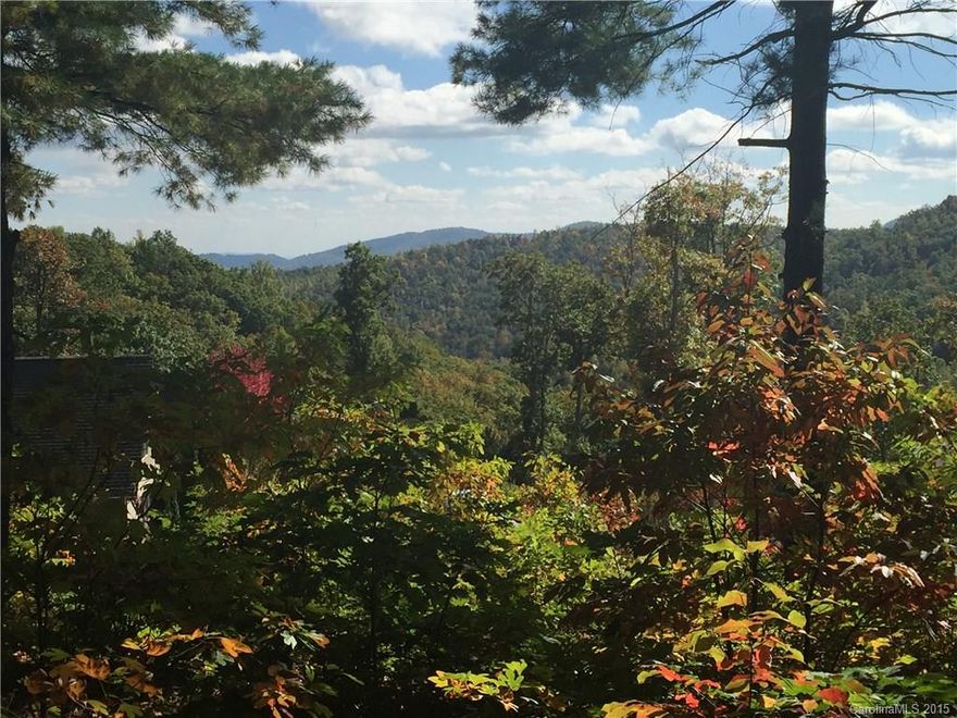 Year round mountain - view lot in Kenmure at an affordable price... Builder consultation available. Inquire with agents in the Kenmure real estate office for more info and to facilitate meeting with builder who is familiar with building homes in Kenmure.