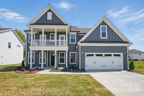 3253 Mcharney Drive 27 Harrisburg NC 28075