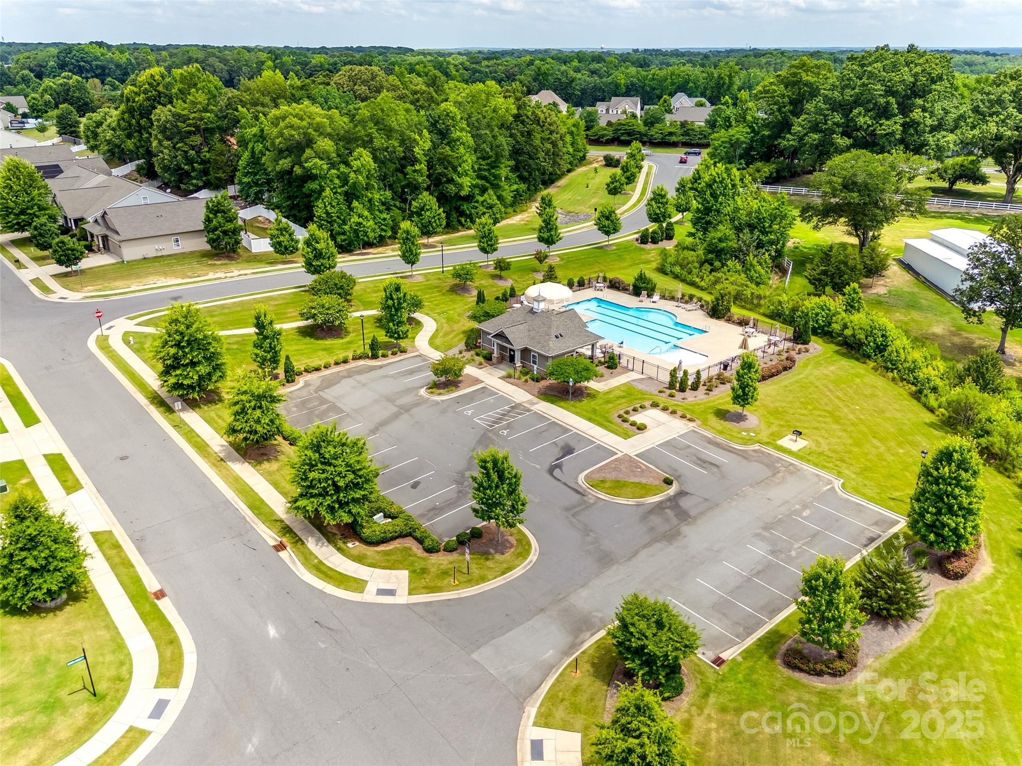 Hawks Creek - Residential