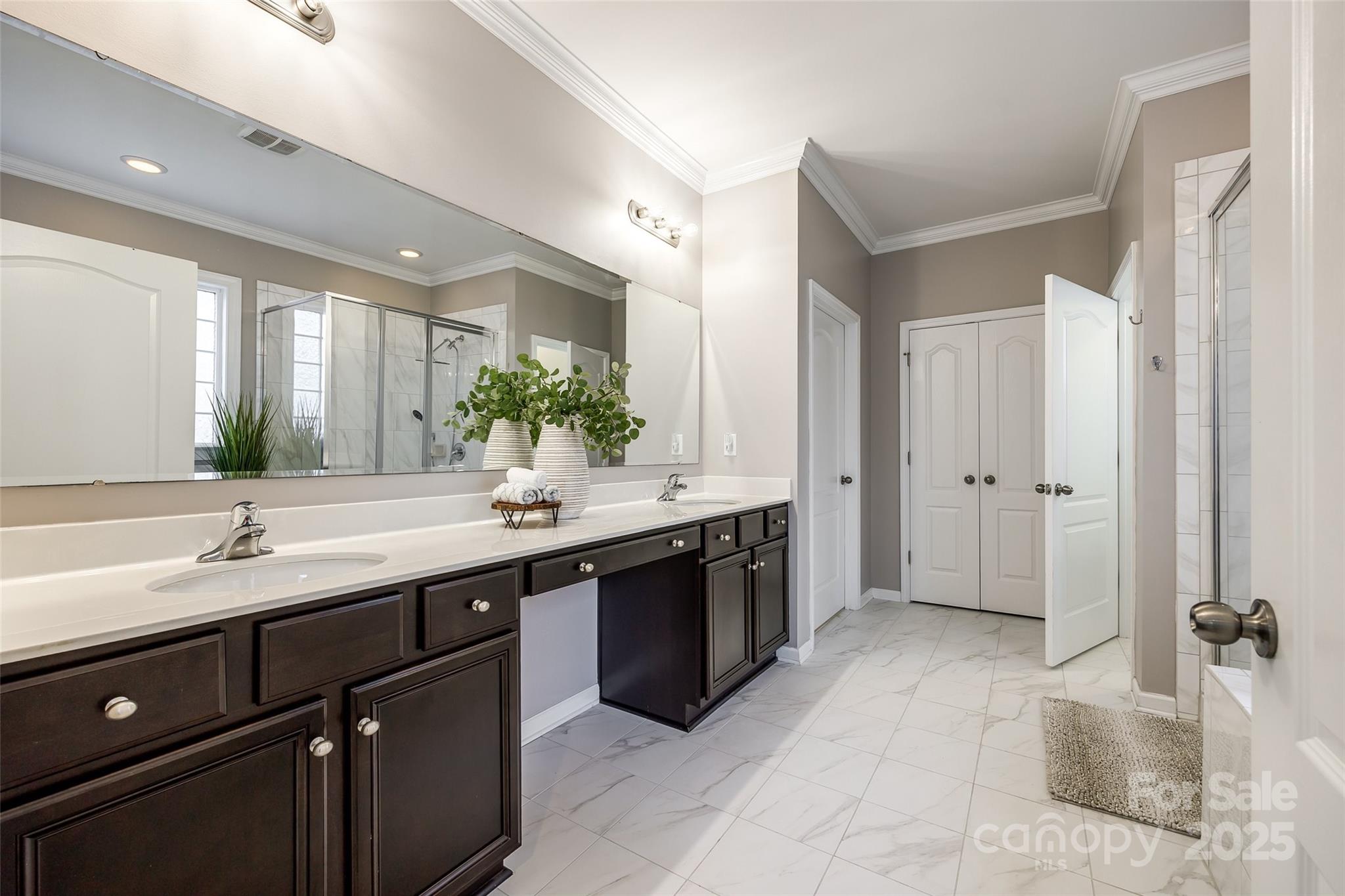 Hawks Creek - Residential