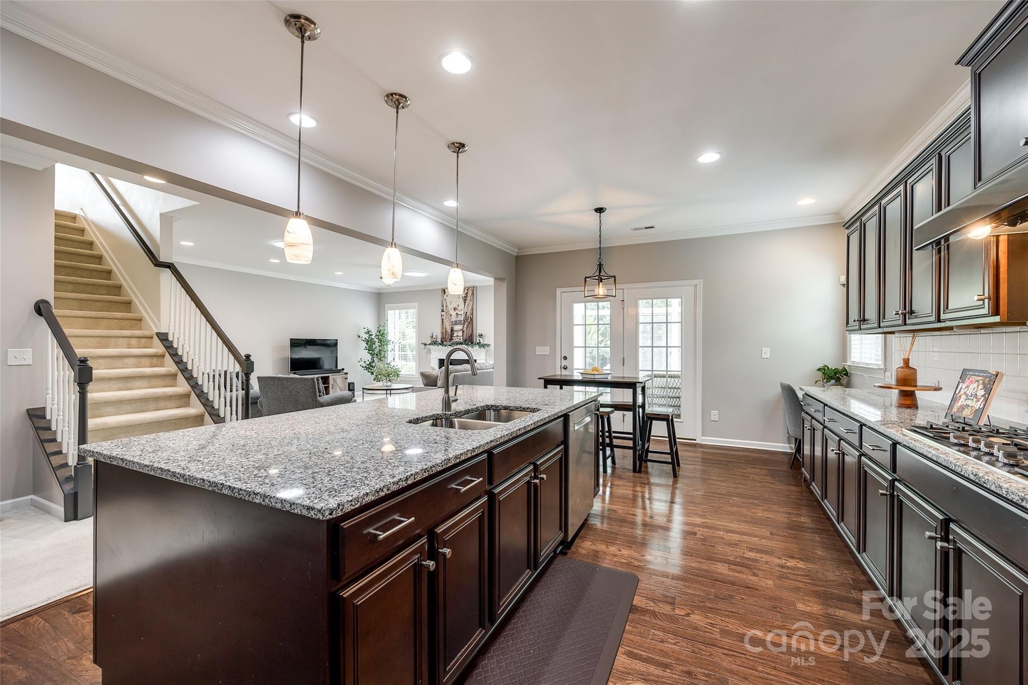 Hawks Creek - Residential