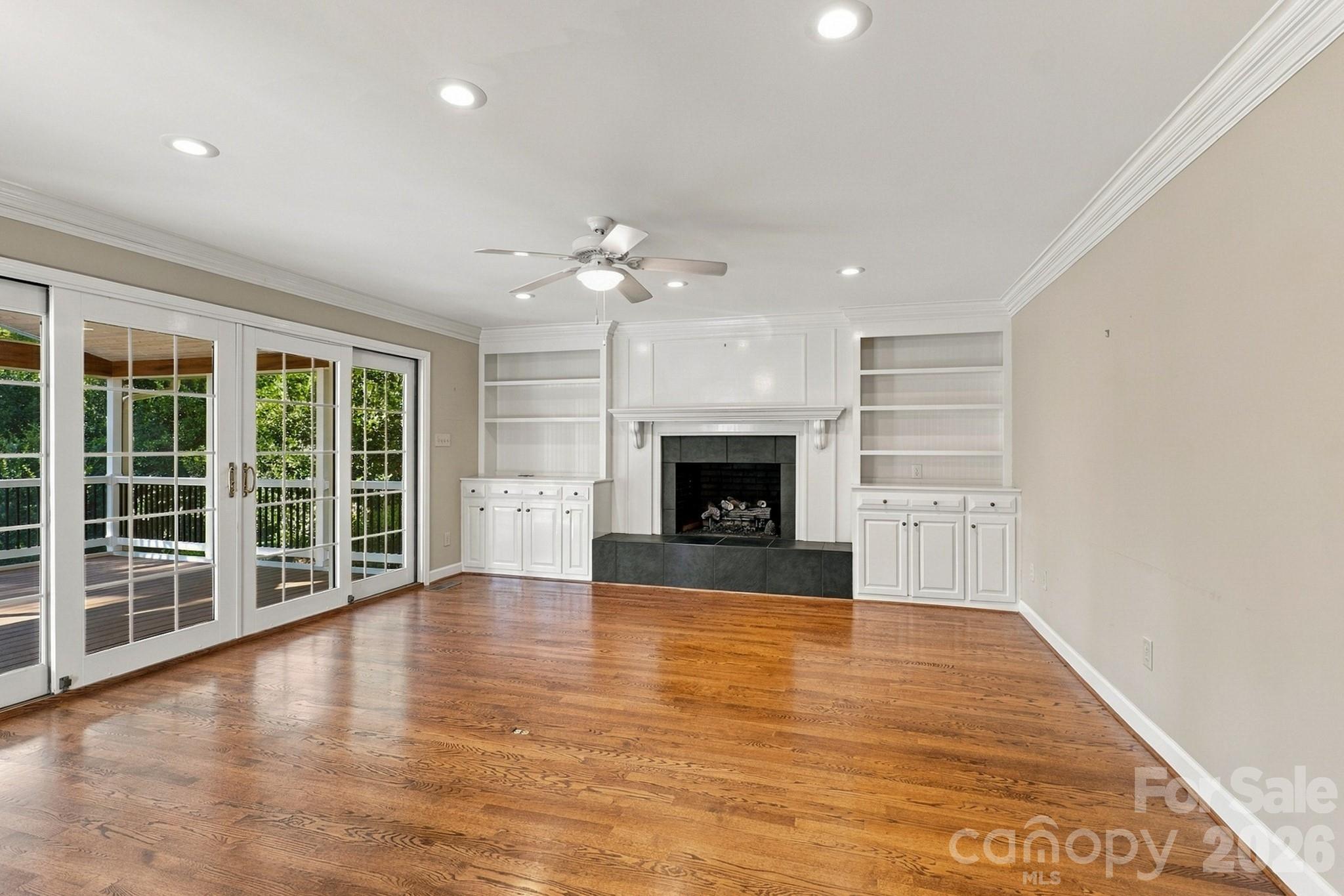 233 Nottingham Circle
