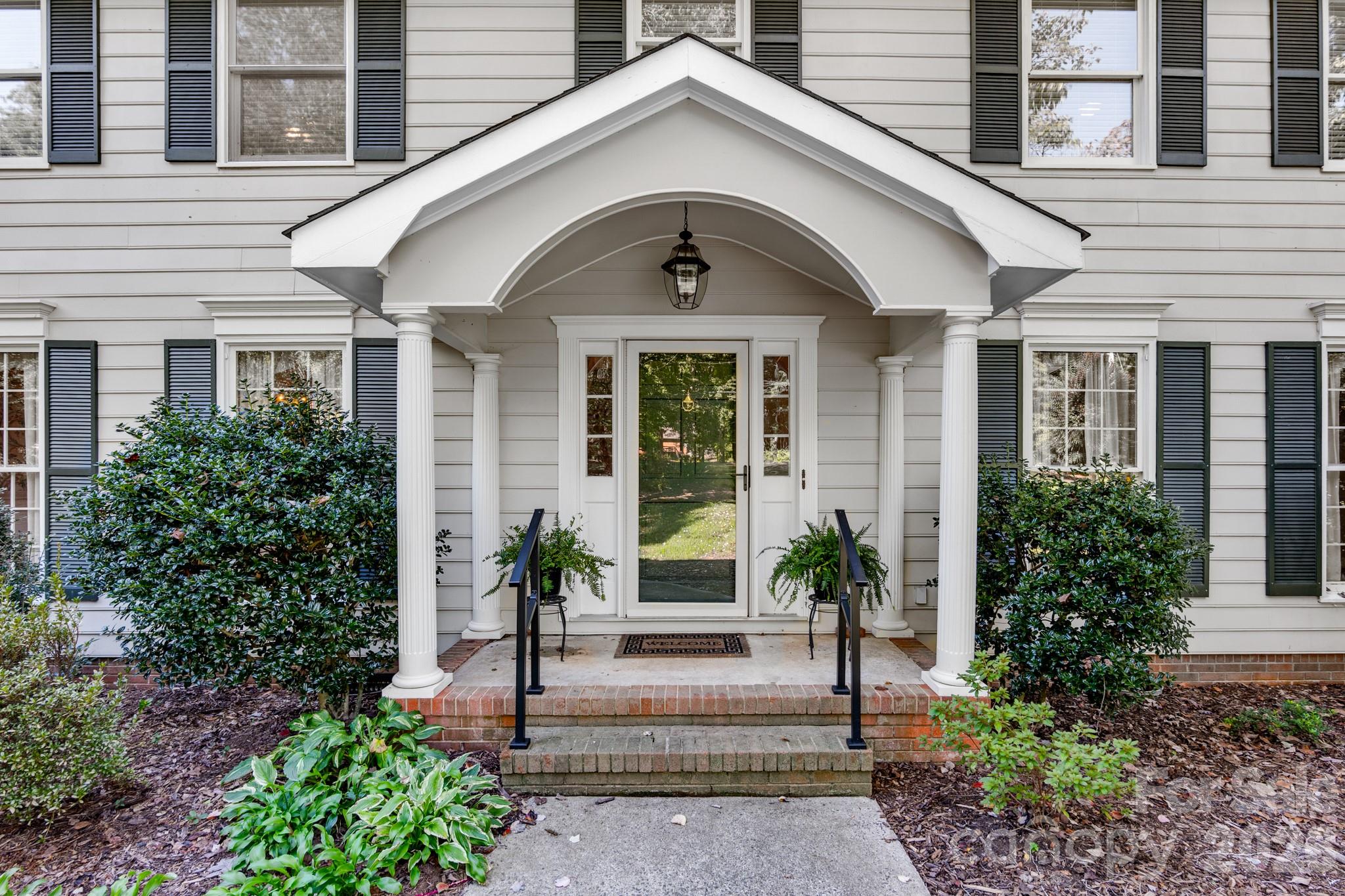 233 Nottingham Circle