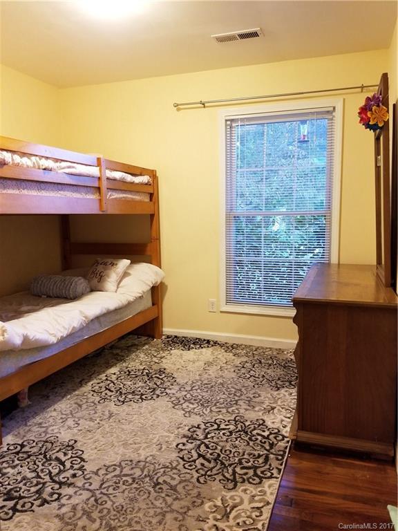 Knollwood - Residential