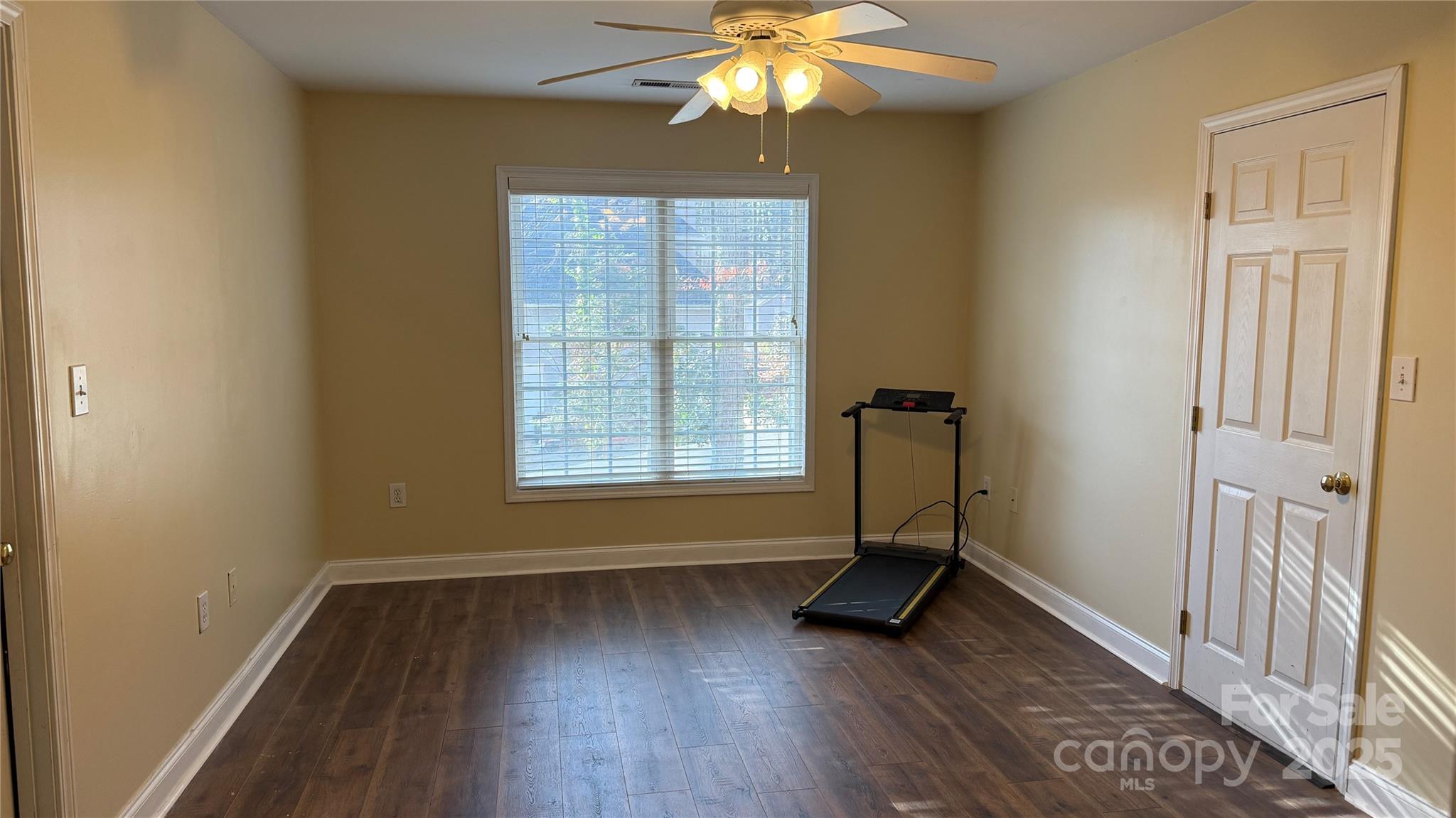 Dakota Woods - Residential