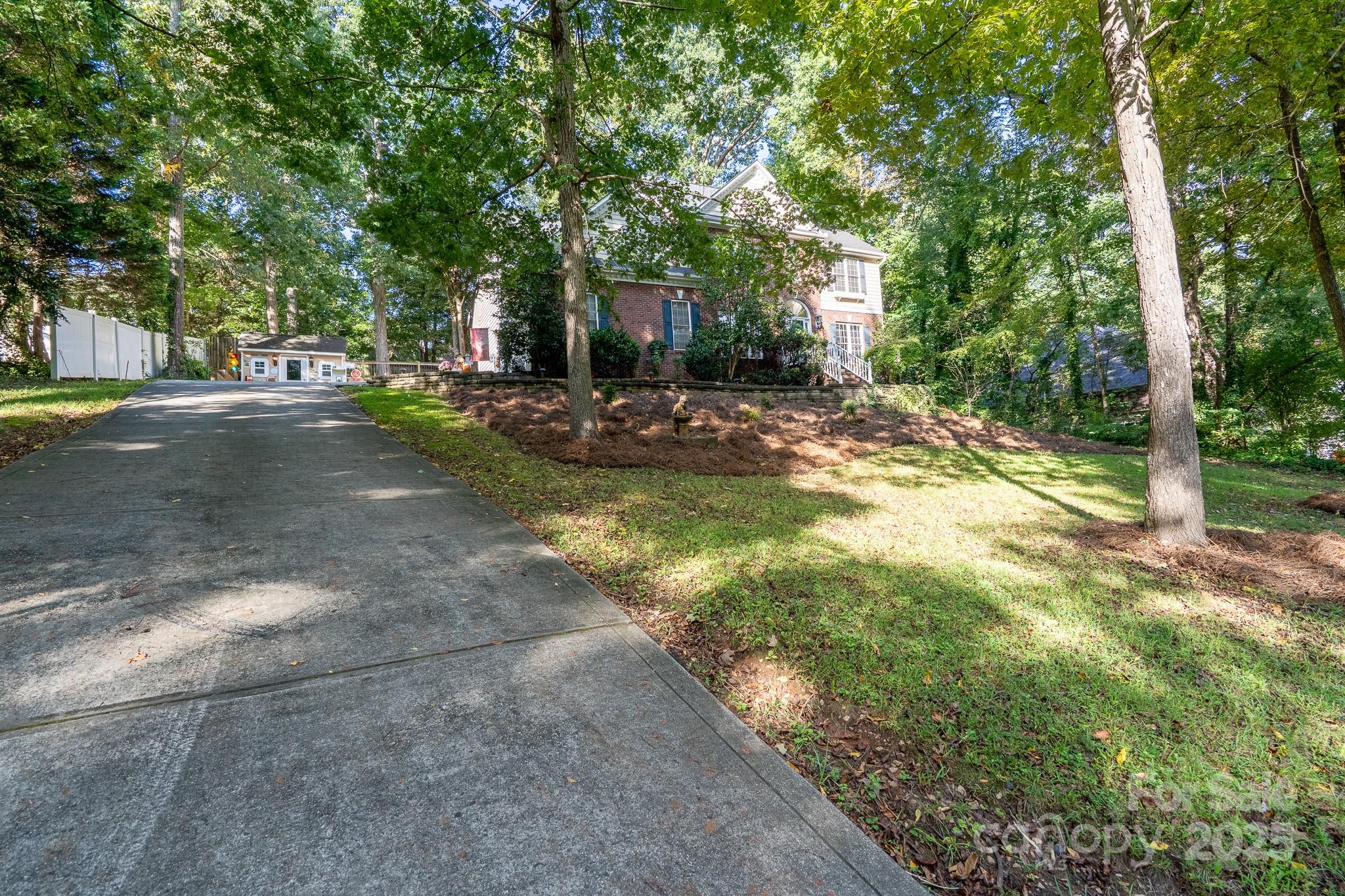 Dakota Woods - Residential