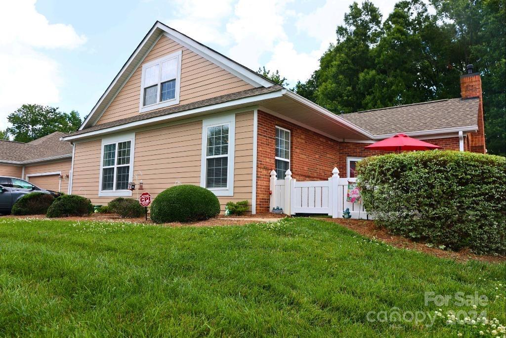 Trellis Pointe - Residential