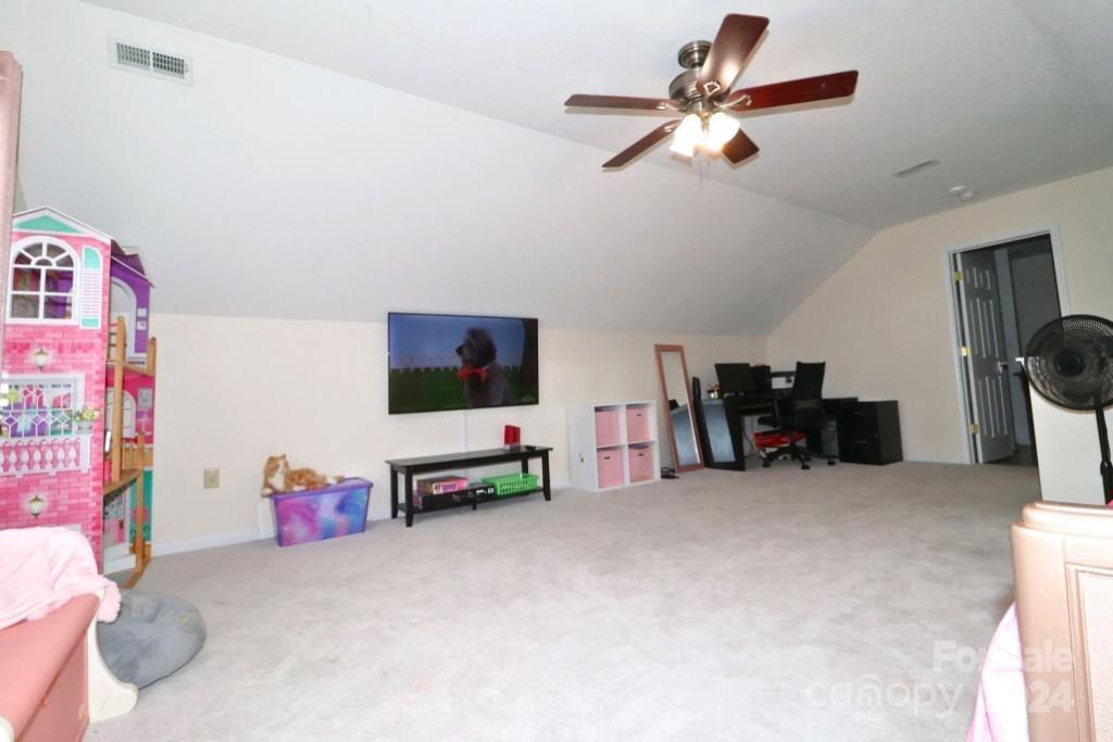 Trellis Pointe - Residential