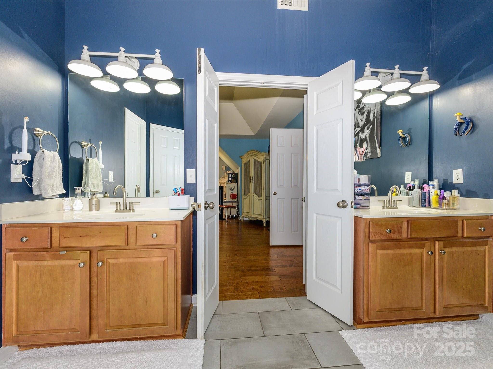 Fairington Oaks - Residential